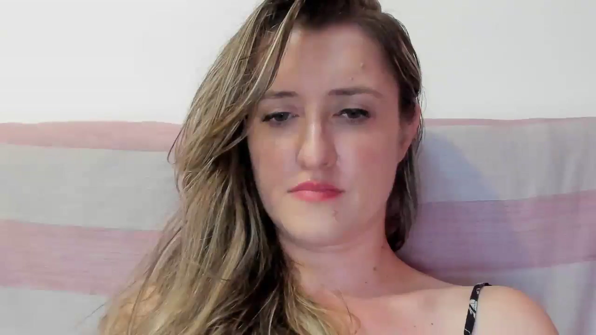Gallery image thumbnail from BestDream's myfreecams stream on, 07/24/2024, 22:07 image 14 of 20