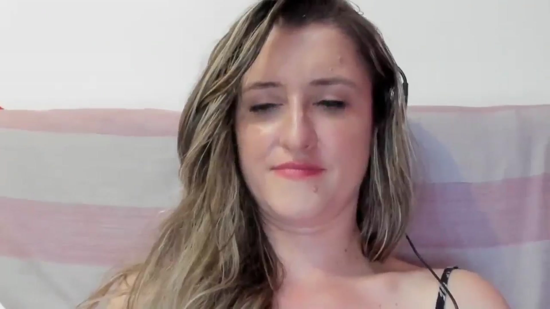 Gallery image thumbnail from BestDream's myfreecams stream on, 07/24/2024, 22:30 image 19 of 20