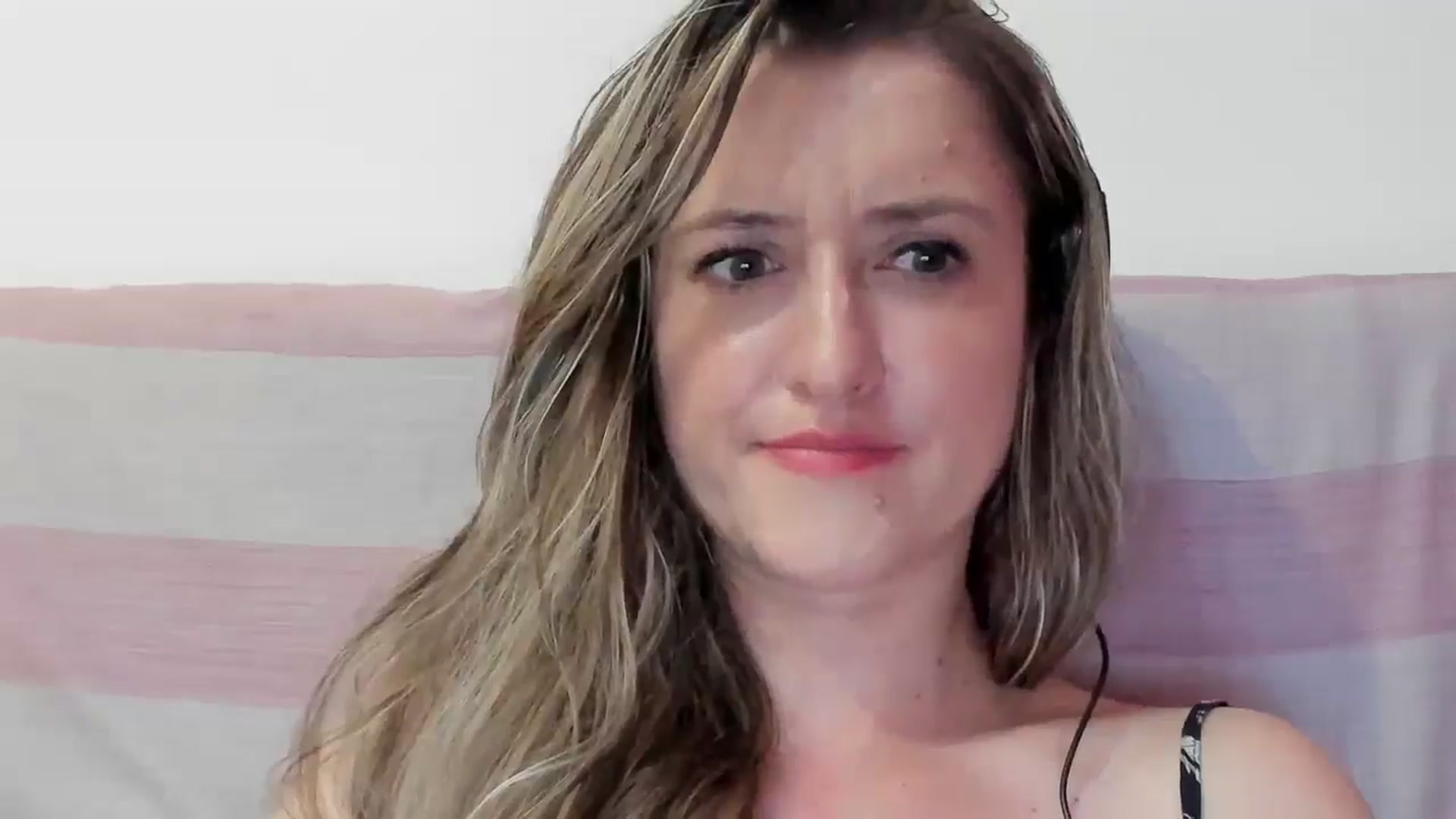Gallery image thumbnail from BestDream's myfreecams stream on, 07/24/2024, 22:30 image 5 of 20