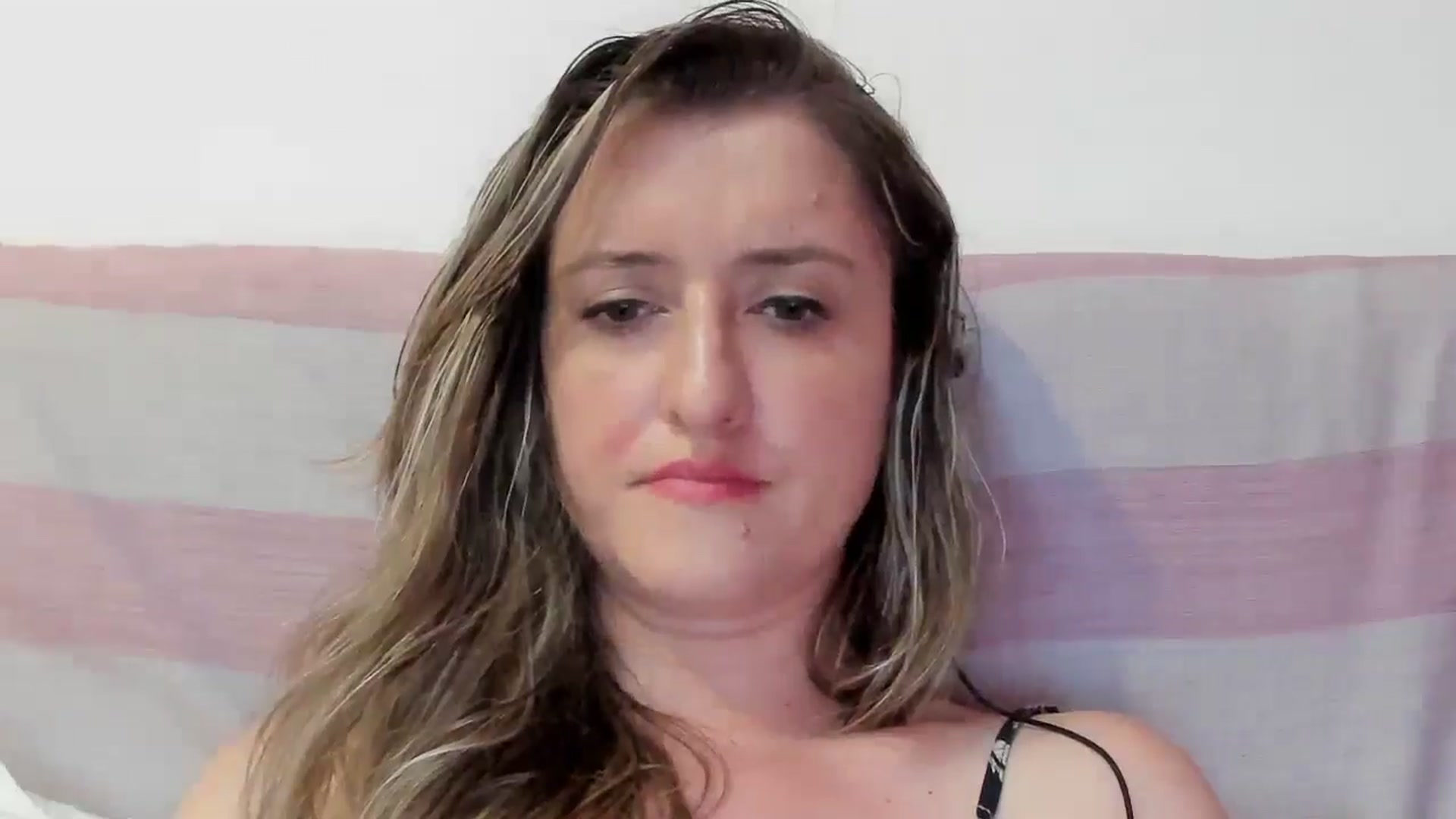 Gallery image thumbnail from BestDream's myfreecams stream on, 07/24/2024, 23:13 image 19 of 20