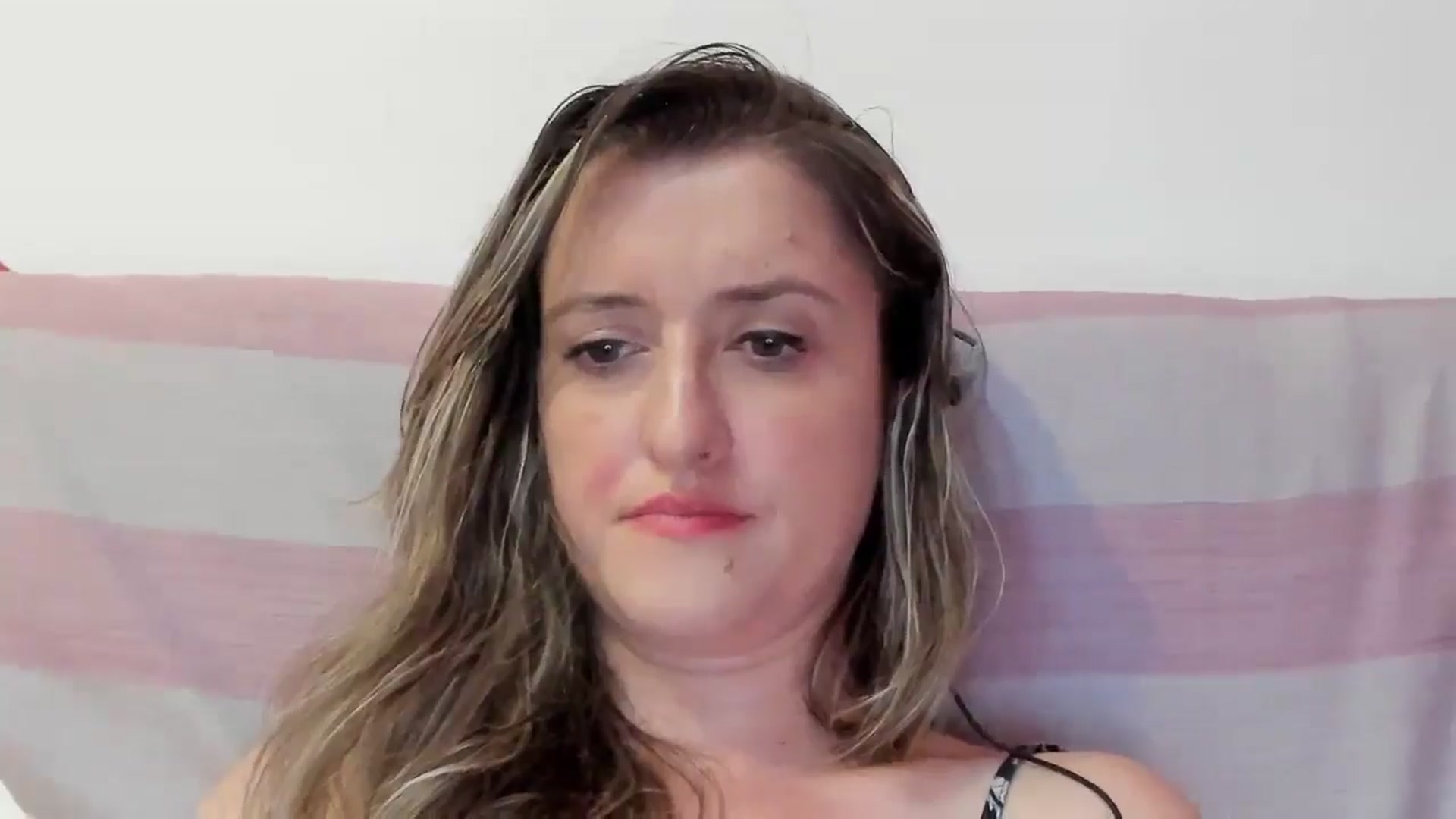 Gallery image thumbnail from BestDream's myfreecams stream on, 07/24/2024, 23:13 image 18 of 20