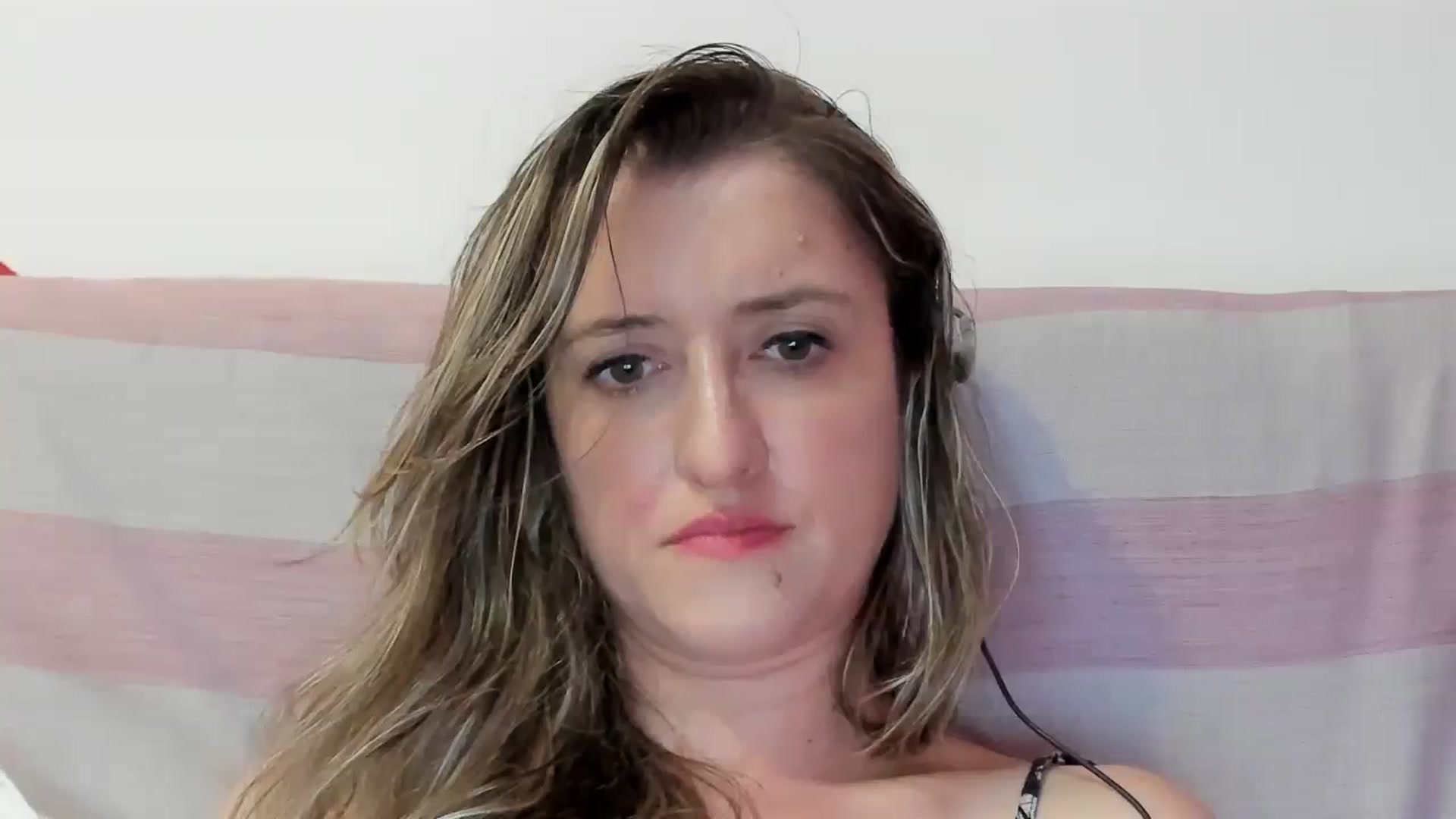 Gallery image thumbnail from BestDream's myfreecams stream on, 07/24/2024, 23:13 image 16 of 20