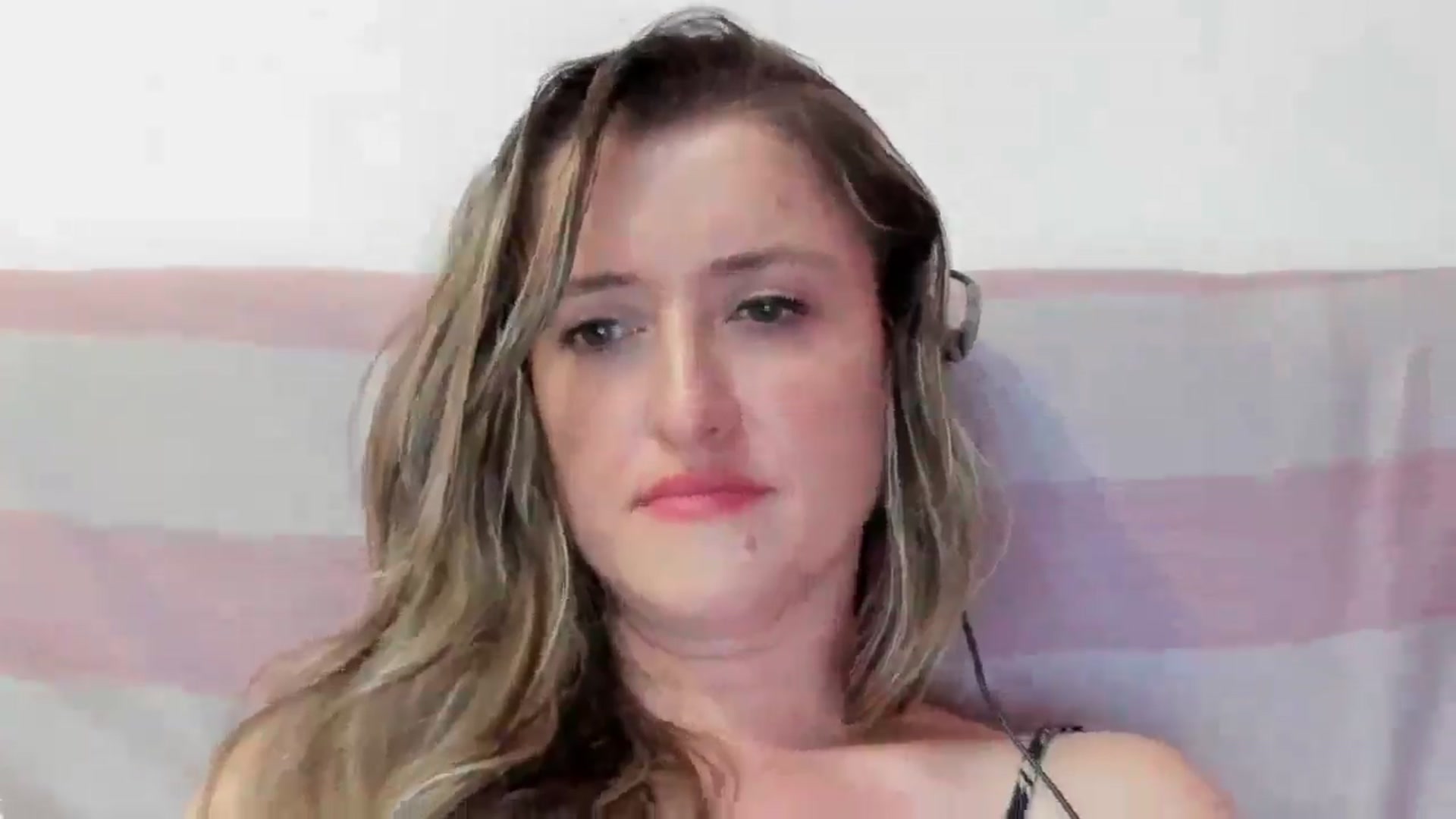 Gallery image thumbnail from BestDream's myfreecams stream on, 07/24/2024, 23:13 image 13 of 20