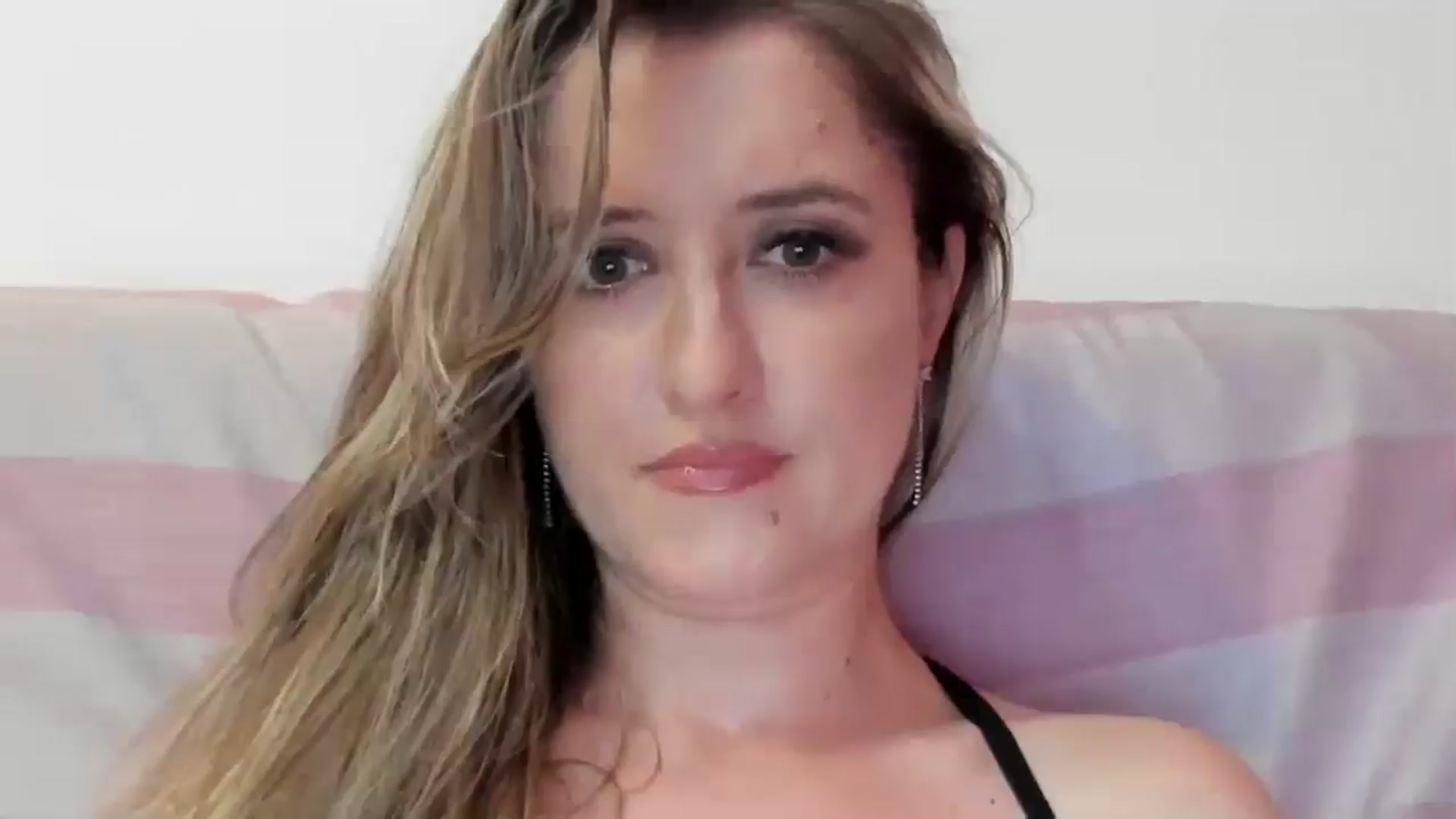 Gallery image thumbnail from BestDream's myfreecams stream on, 07/25/2024, 20:55 image 13 of 20