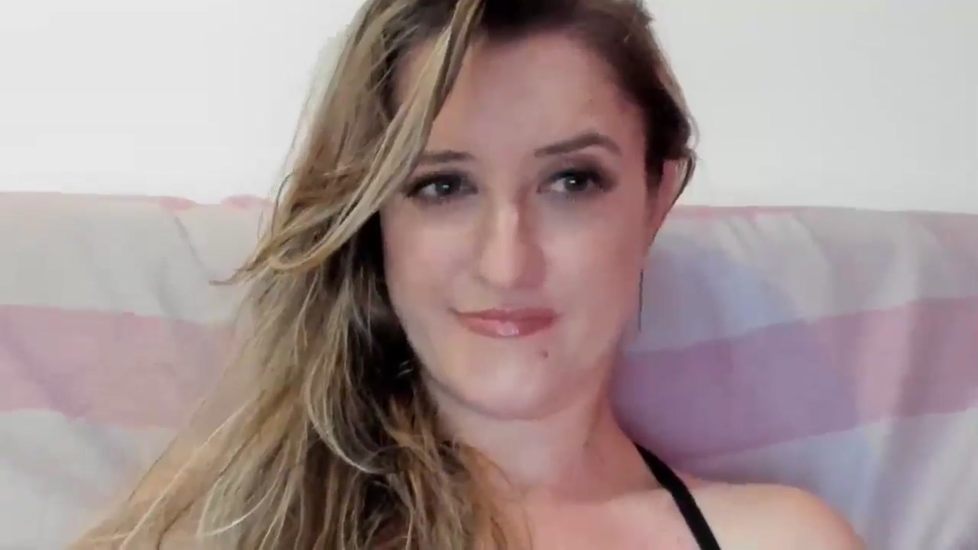 Gallery image thumbnail from BestDream's myfreecams stream on, 07/25/2024, 20:55 image 6 of 20