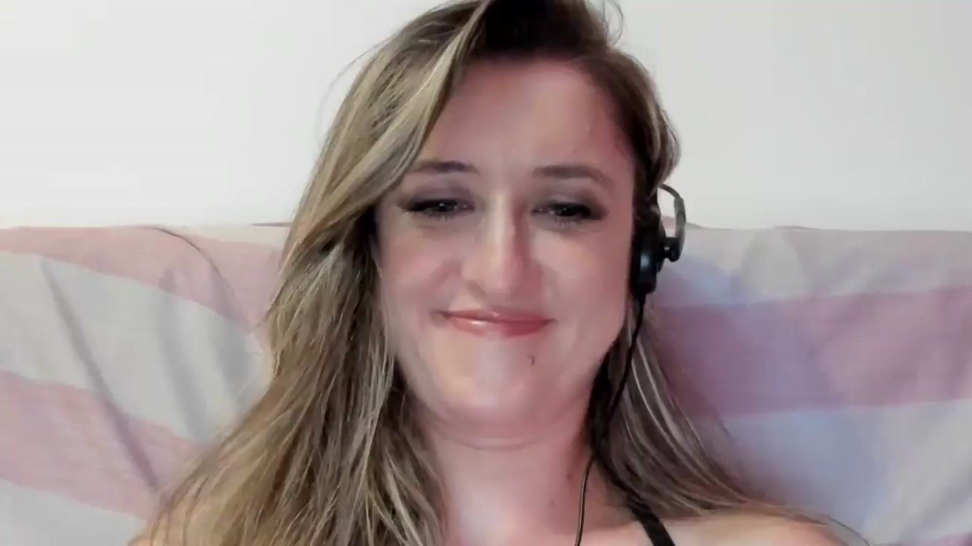 Gallery image thumbnail from BestDream's myfreecams stream on, 07/26/2024, 03:01 image 20 of 20
