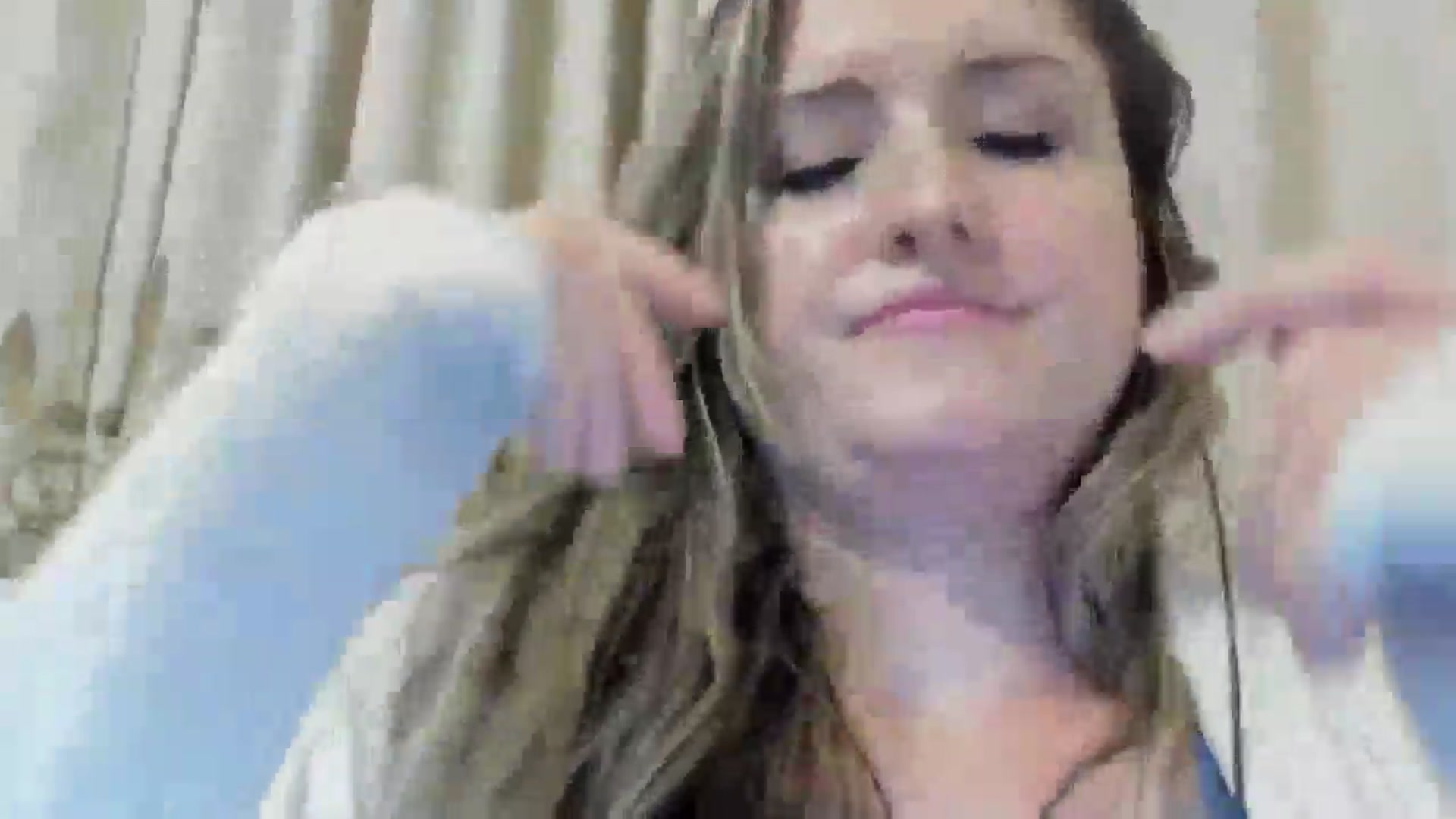 Gallery image thumbnail from BestDream's myfreecams stream on, 07/28/2024, 01:40 image 12 of 20