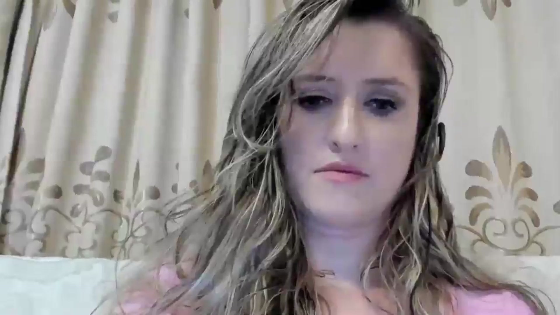 Gallery image thumbnail from BestDream's myfreecams stream on, 07/28/2024, 21:34 image 16 of 20
