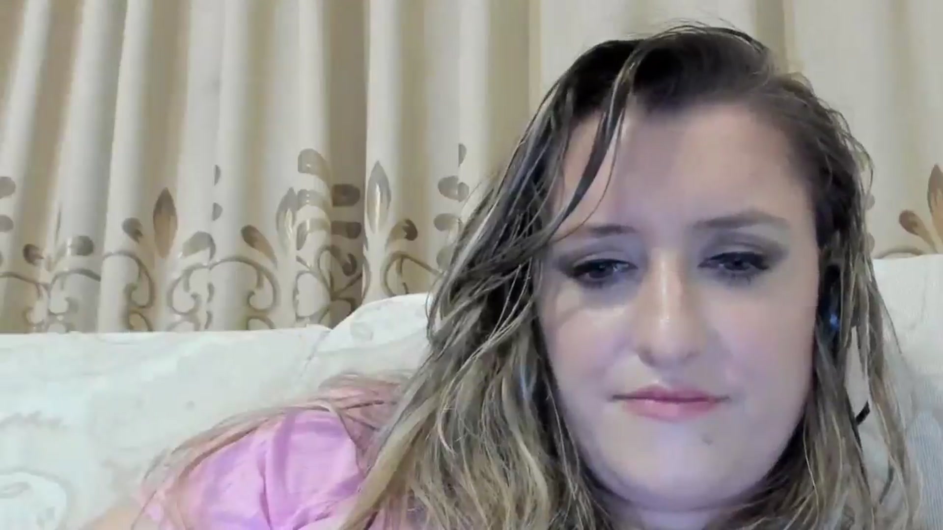 Gallery image thumbnail from BestDream's myfreecams stream on, 07/28/2024, 22:19 image 12 of 20