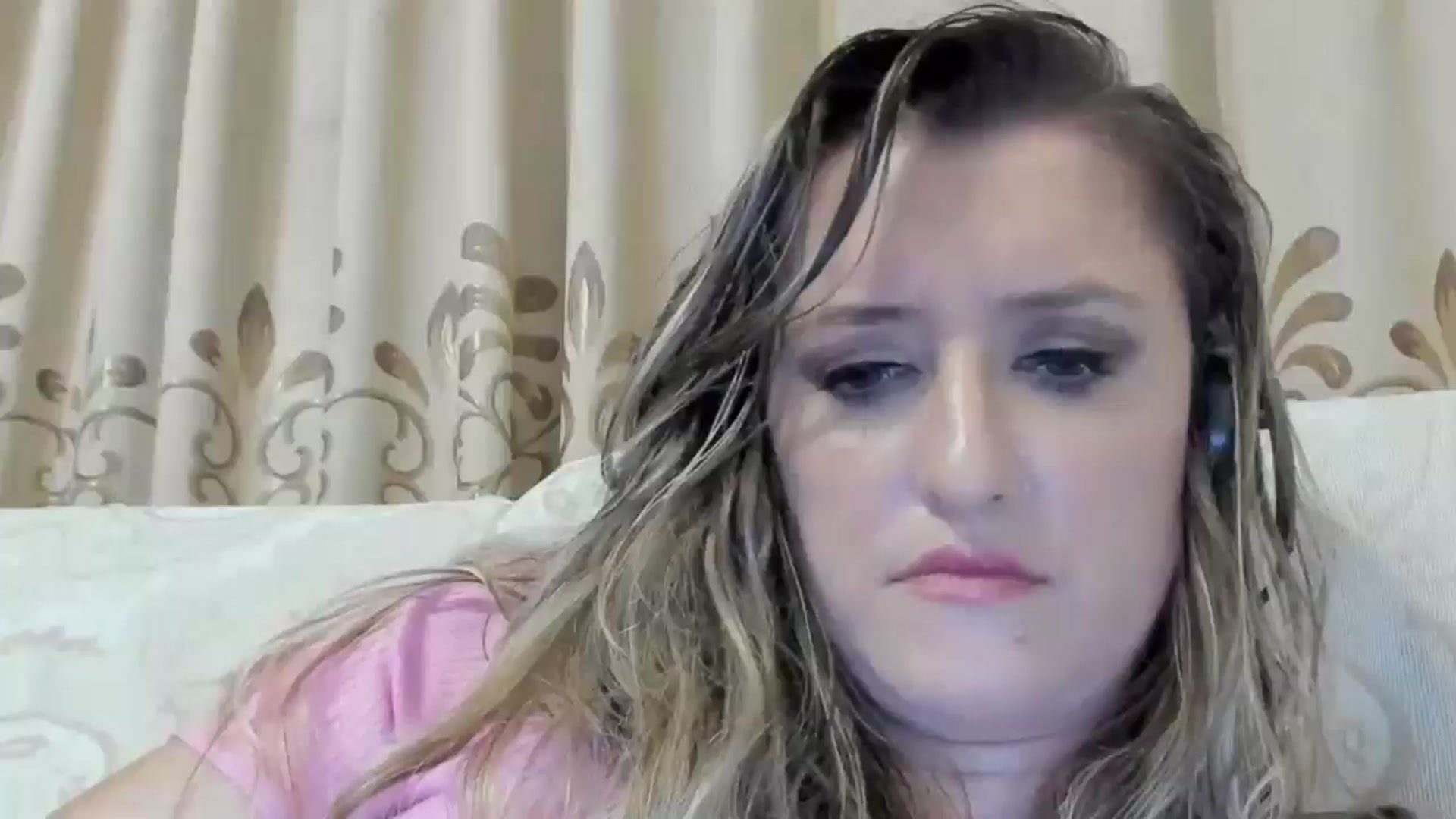 Gallery image thumbnail from BestDream's myfreecams stream on, 07/28/2024, 22:19 image 1 of 20