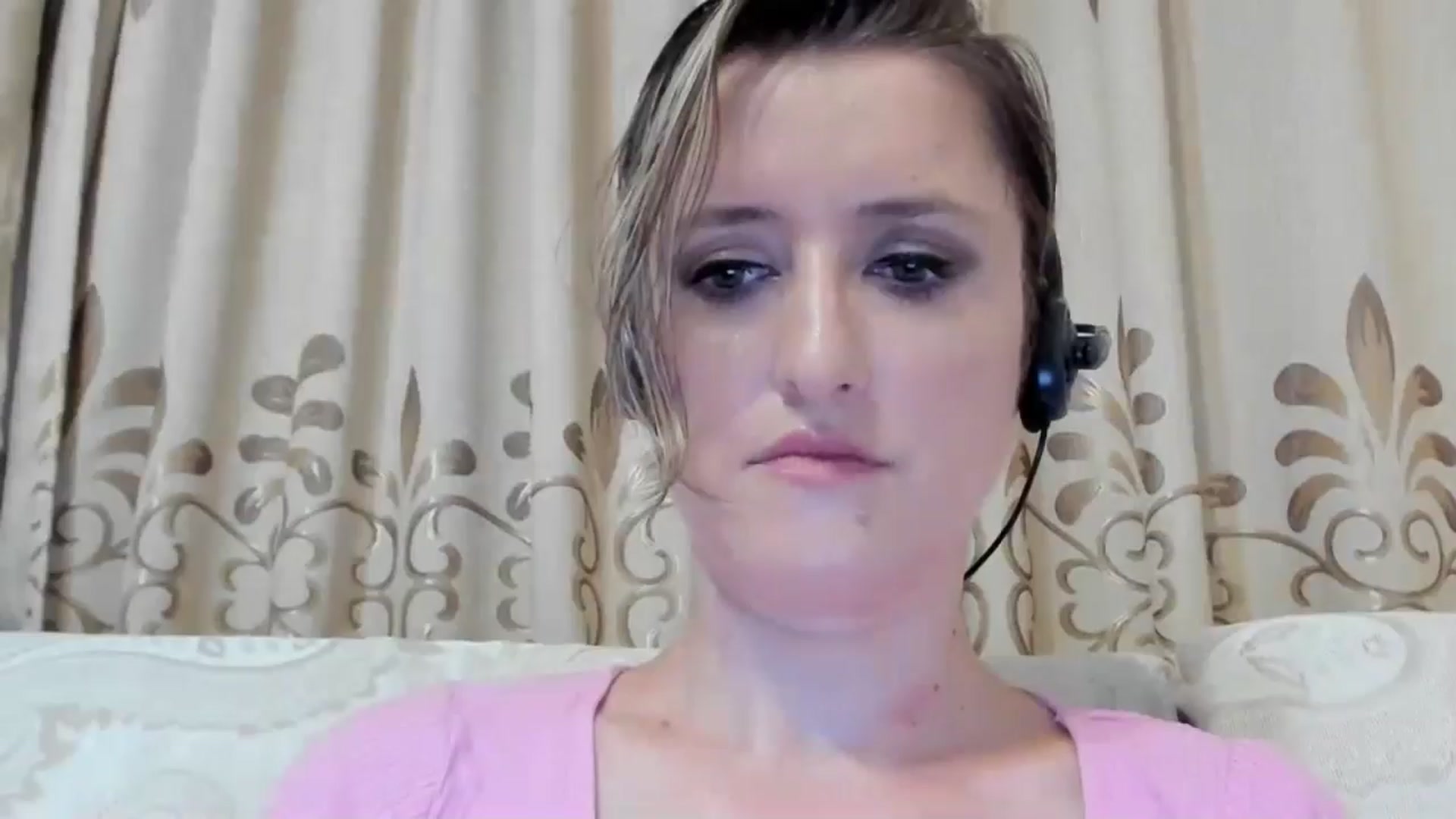Gallery image thumbnail from BestDream's myfreecams stream on, 07/28/2024, 23:18 image 10 of 20