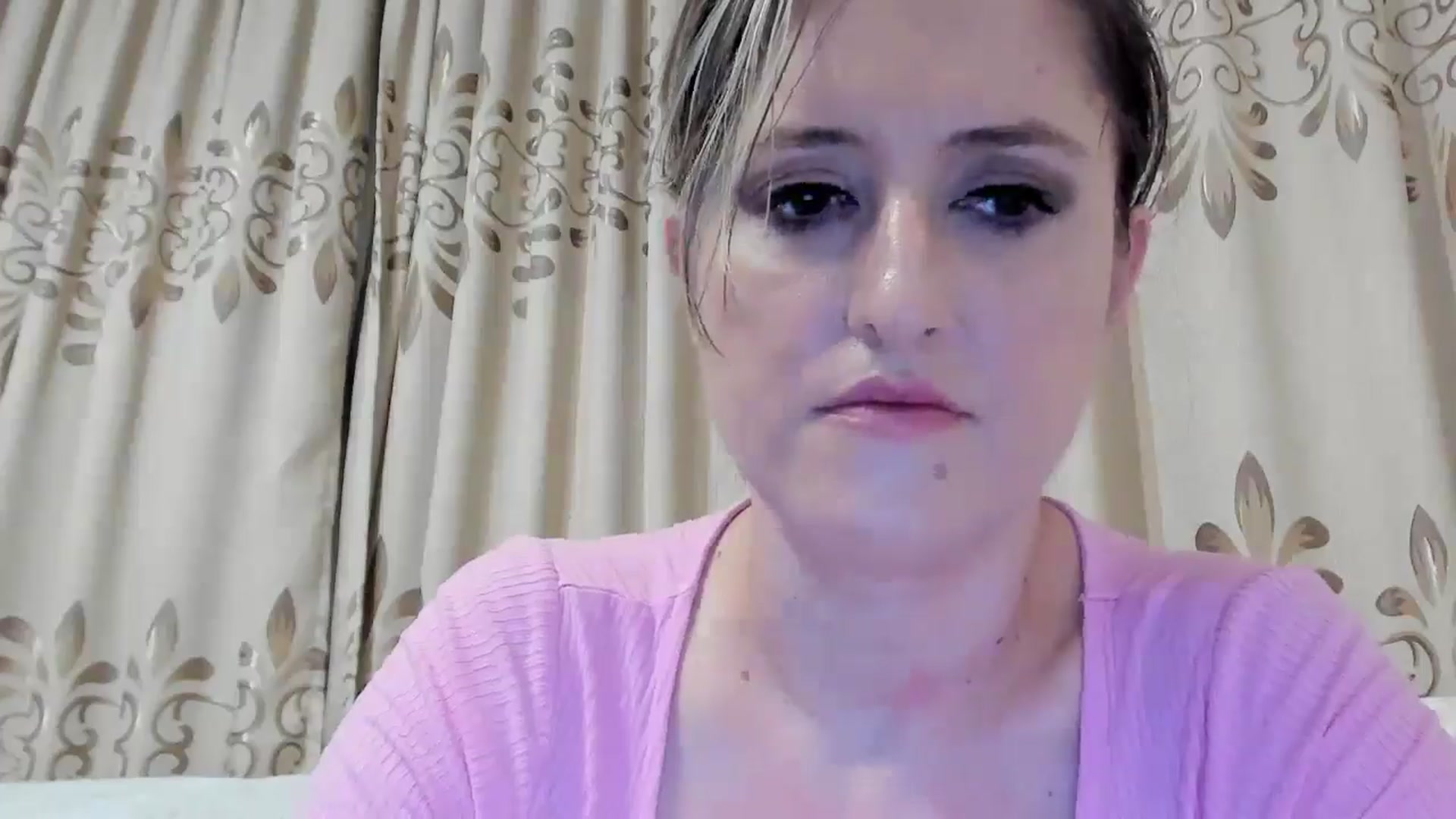 Gallery image thumbnail from BestDream's myfreecams stream on, 07/28/2024, 23:47 image 17 of 20