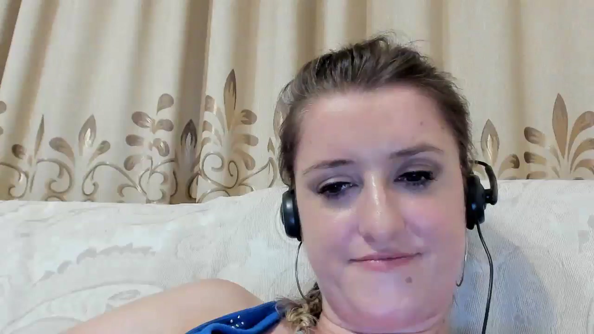 Gallery image thumbnail from BestDream's myfreecams stream on, 07/29/2024, 23:37 image 11 of 20