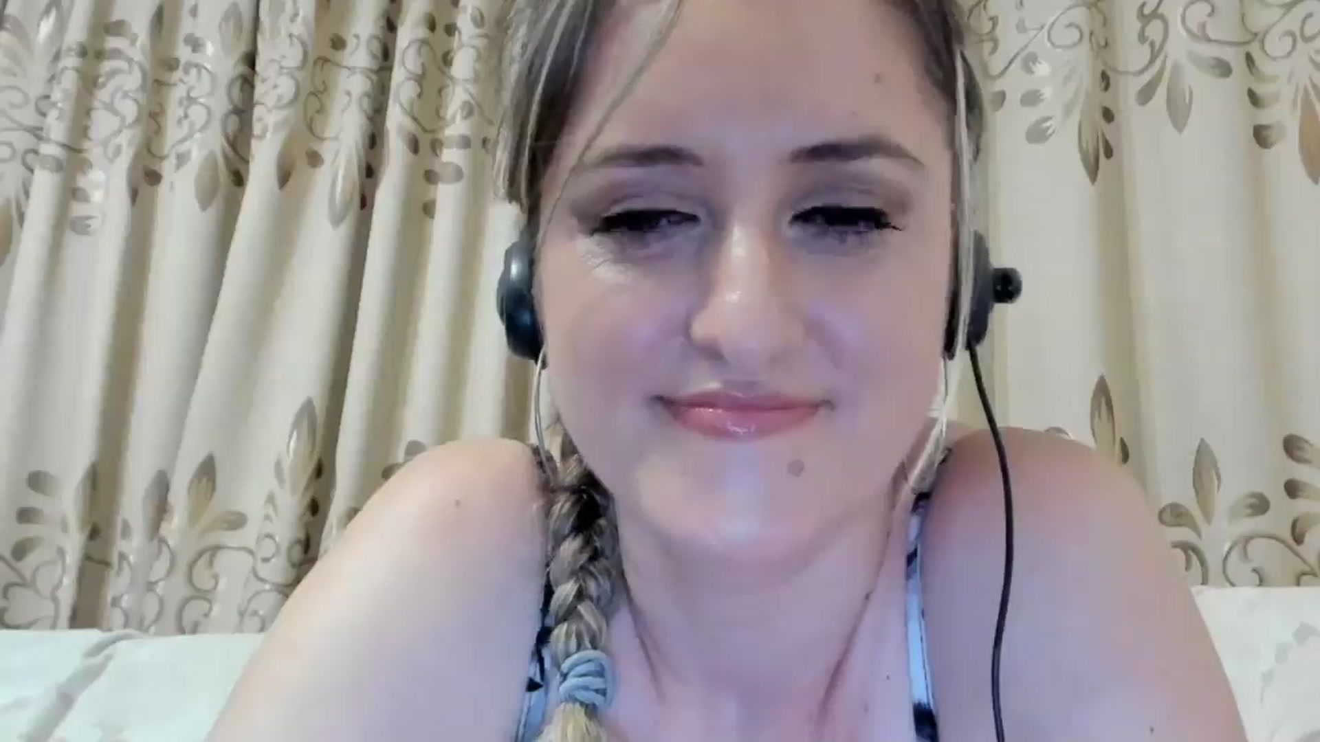 Gallery image thumbnail from BestDream's myfreecams stream on, 07/30/2024, 22:49 image 14 of 20