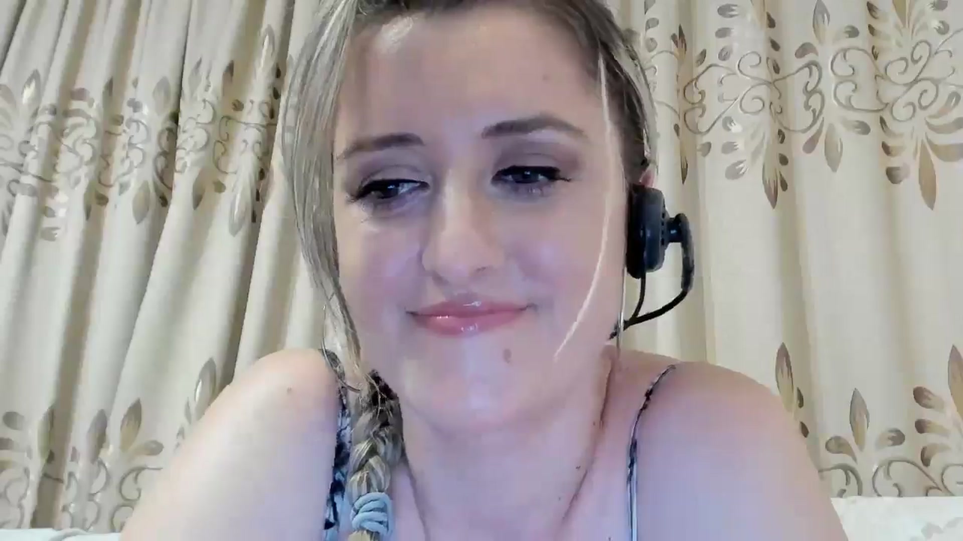 Gallery image thumbnail from BestDream's myfreecams stream on, 07/30/2024, 23:54 image 2 of 20