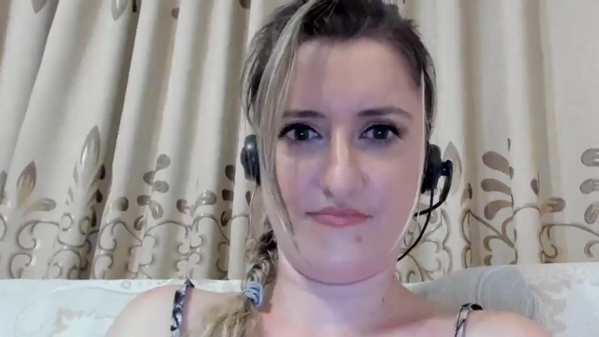 Gallery image thumbnail from BestDream's myfreecams stream on, 07/30/2024, 23:54 image 6 of 20