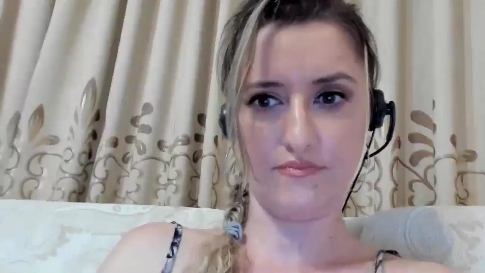 Gallery image thumbnail from BestDream's myfreecams stream on, 07/30/2024, 23:54 image 10 of 20
