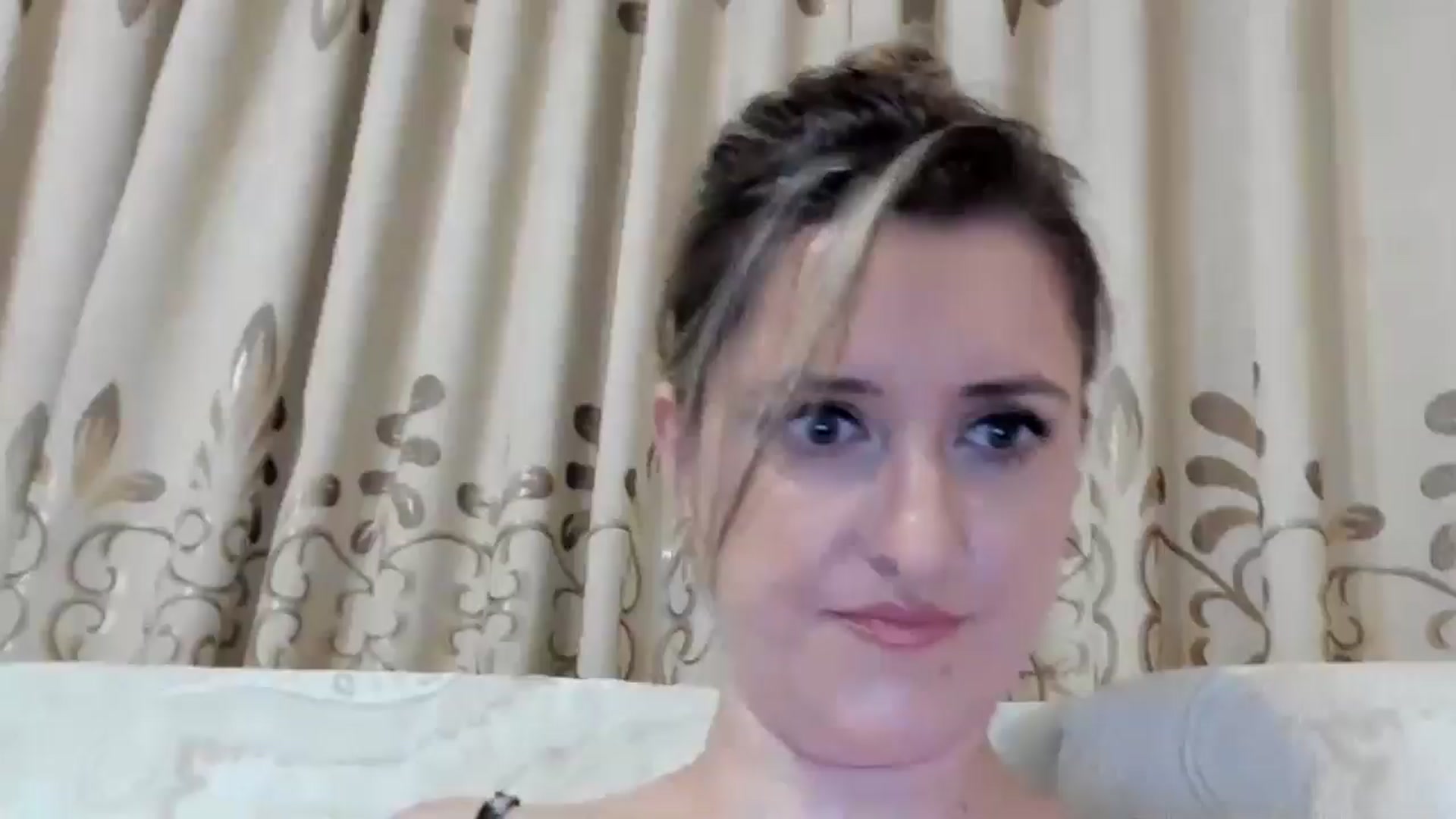 Gallery image thumbnail from BestDream's myfreecams stream on, 07/31/2024, 24:27 image 20 of 20
