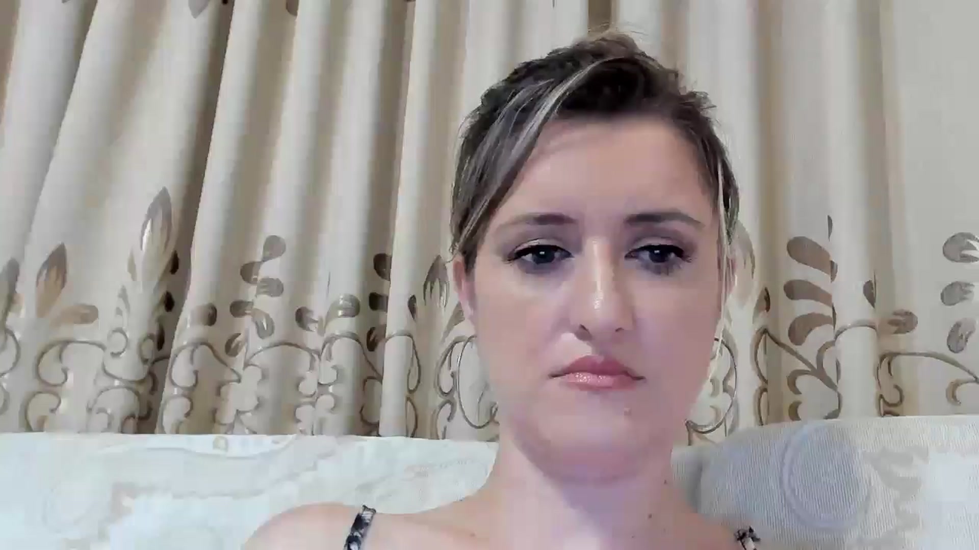 Gallery image thumbnail from BestDream's myfreecams stream on, 07/31/2024, 24:27 image 3 of 20