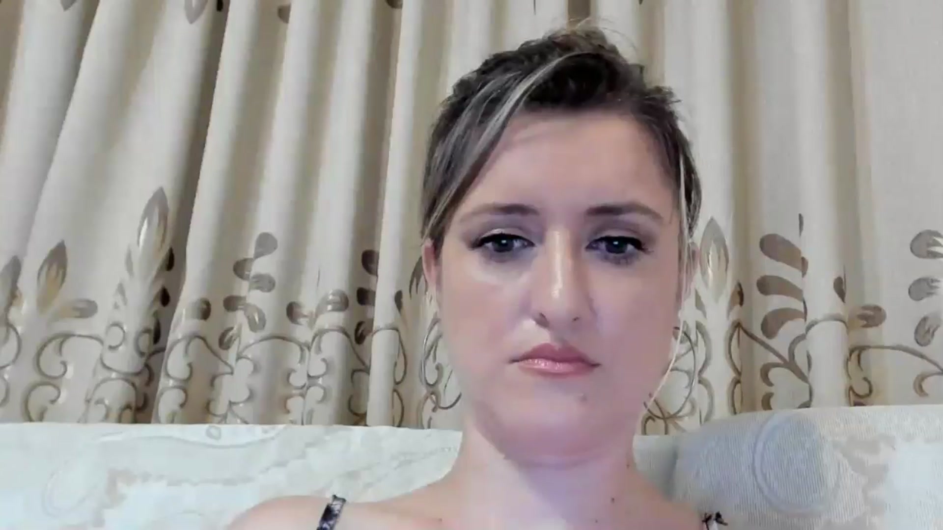Gallery image thumbnail from BestDream's myfreecams stream on, 07/31/2024, 24:27 image 7 of 20