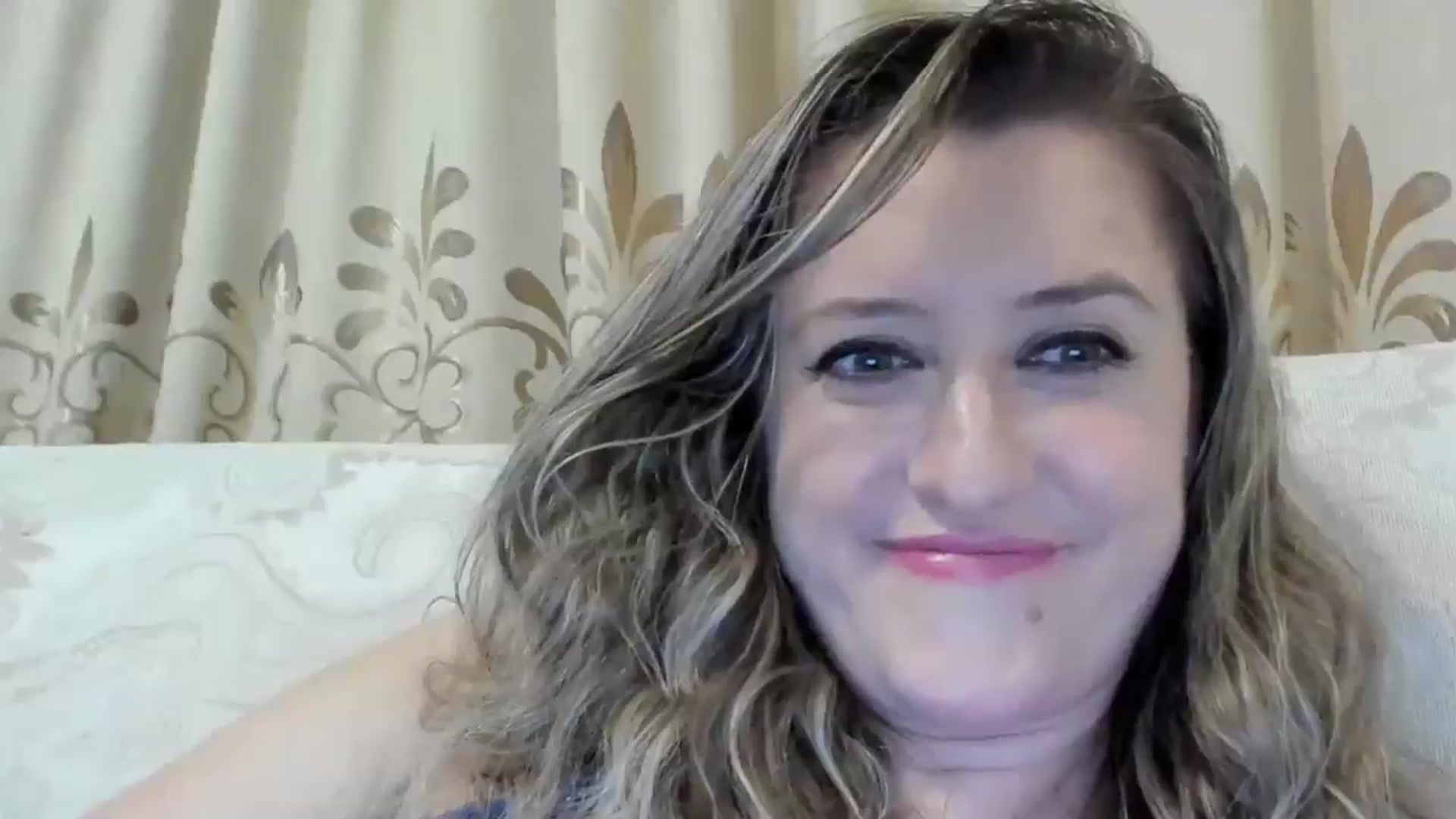 Gallery image thumbnail from BestDream's myfreecams stream on, 08/01/2024, 24:00 image 2 of 20