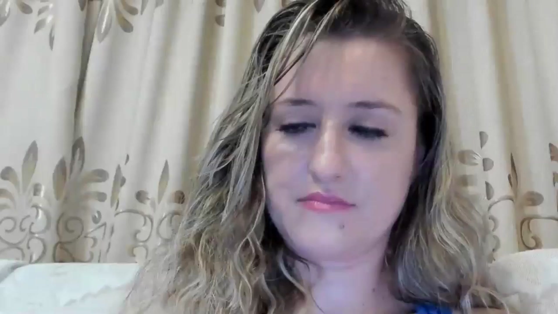 Gallery image thumbnail from BestDream's myfreecams stream on, 08/01/2024, 24:00 image 17 of 20