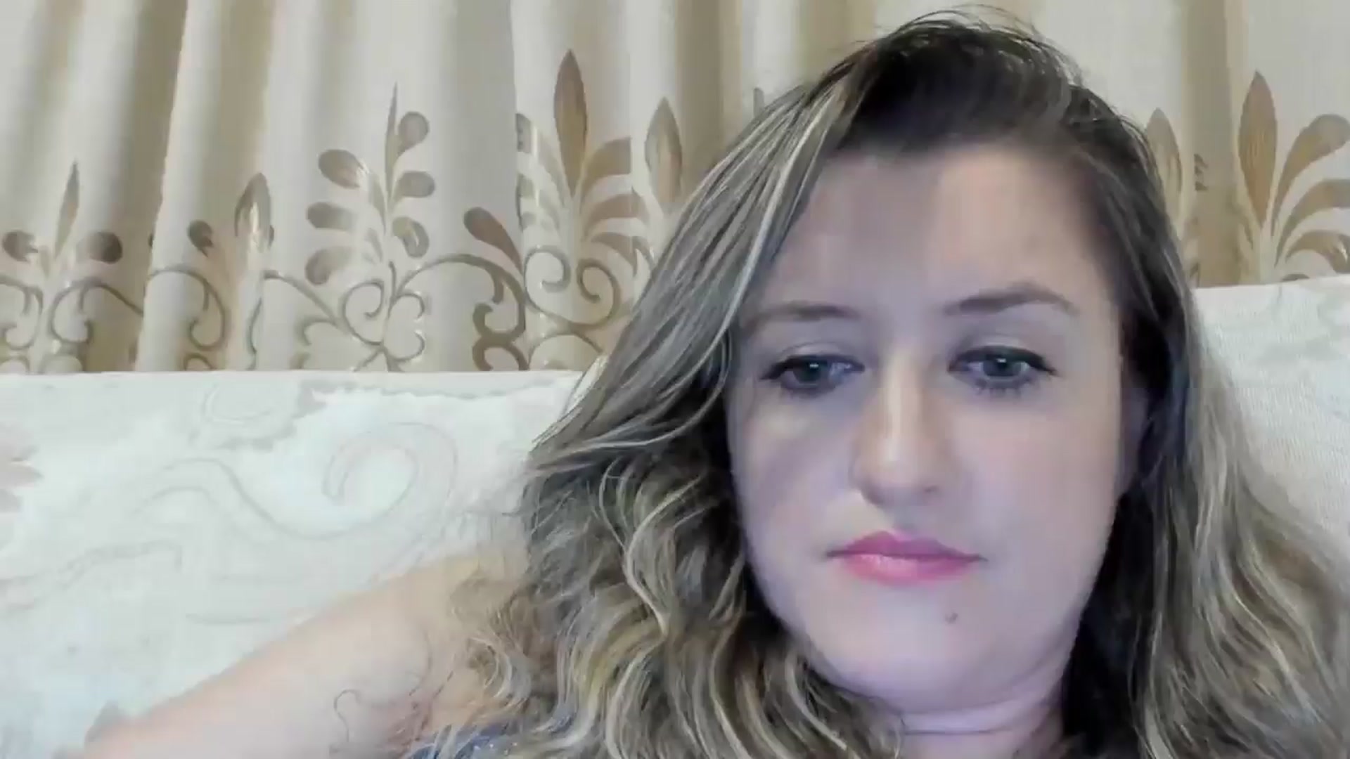 Gallery image thumbnail from BestDream's myfreecams stream on, 08/01/2024, 24:00 image 10 of 20