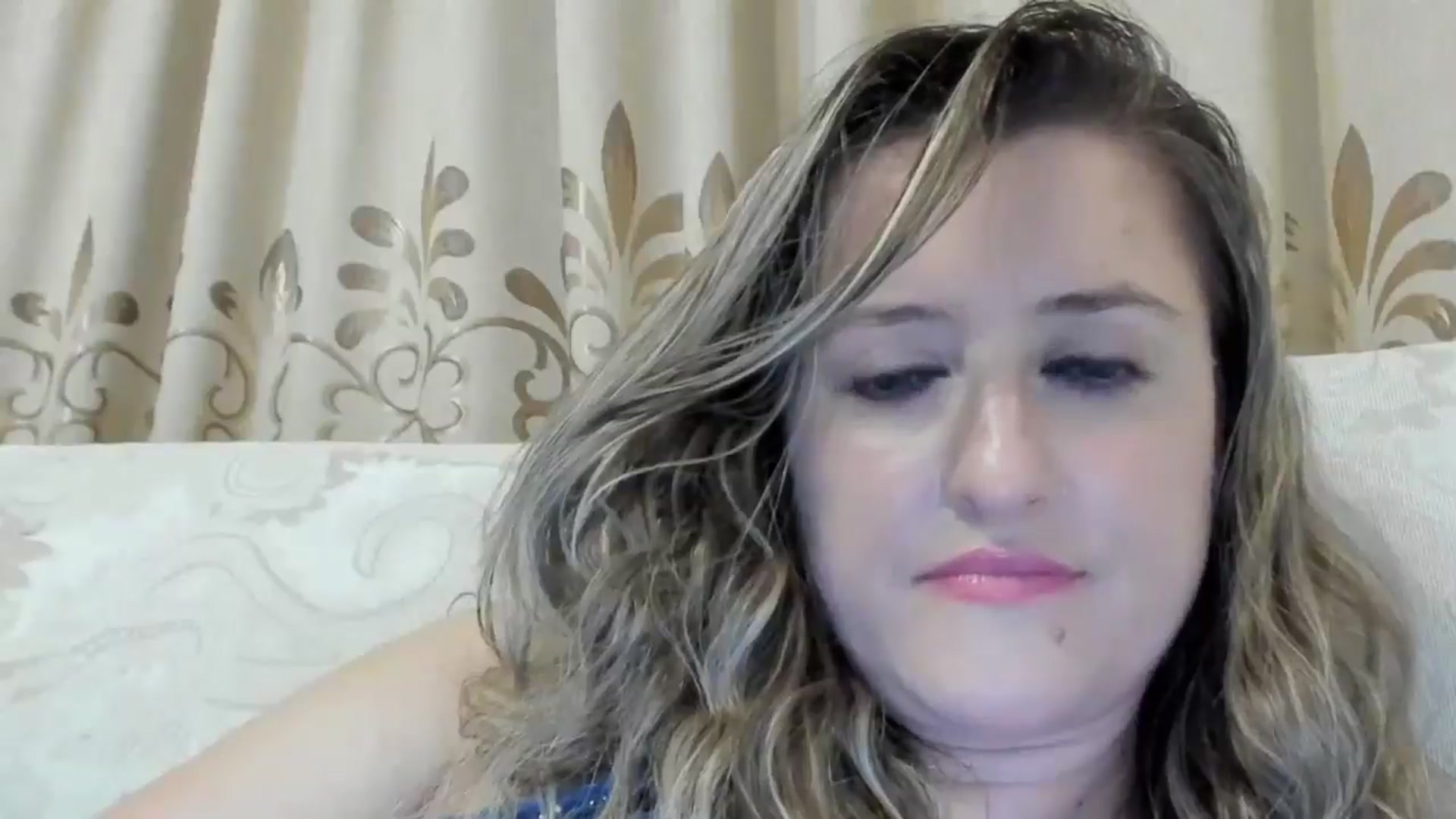Gallery image thumbnail from BestDream's myfreecams stream on, 08/01/2024, 24:00 image 3 of 20