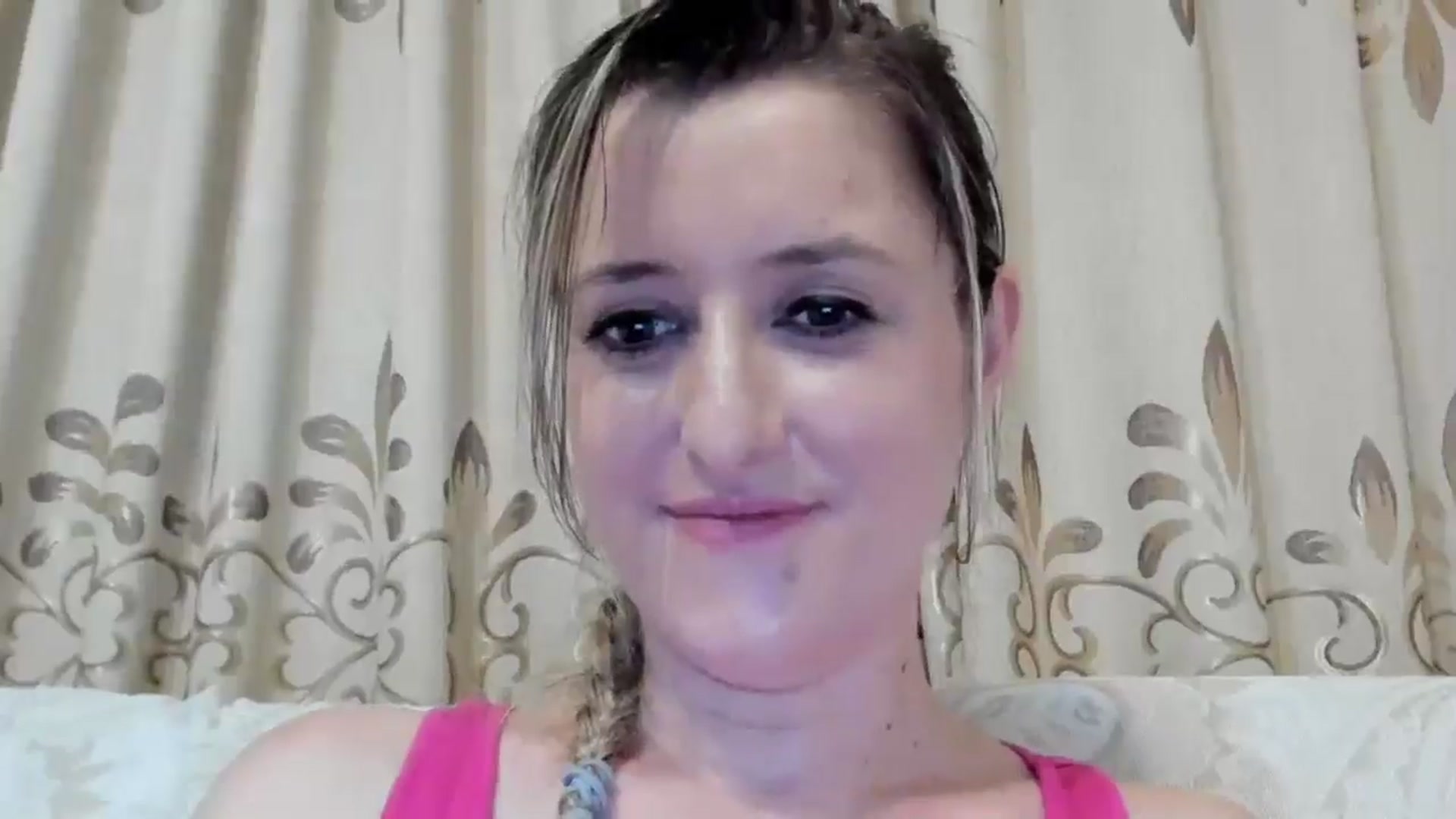 Gallery image thumbnail from BestDream's myfreecams stream on, 08/01/2024, 22:28 image 3 of 20