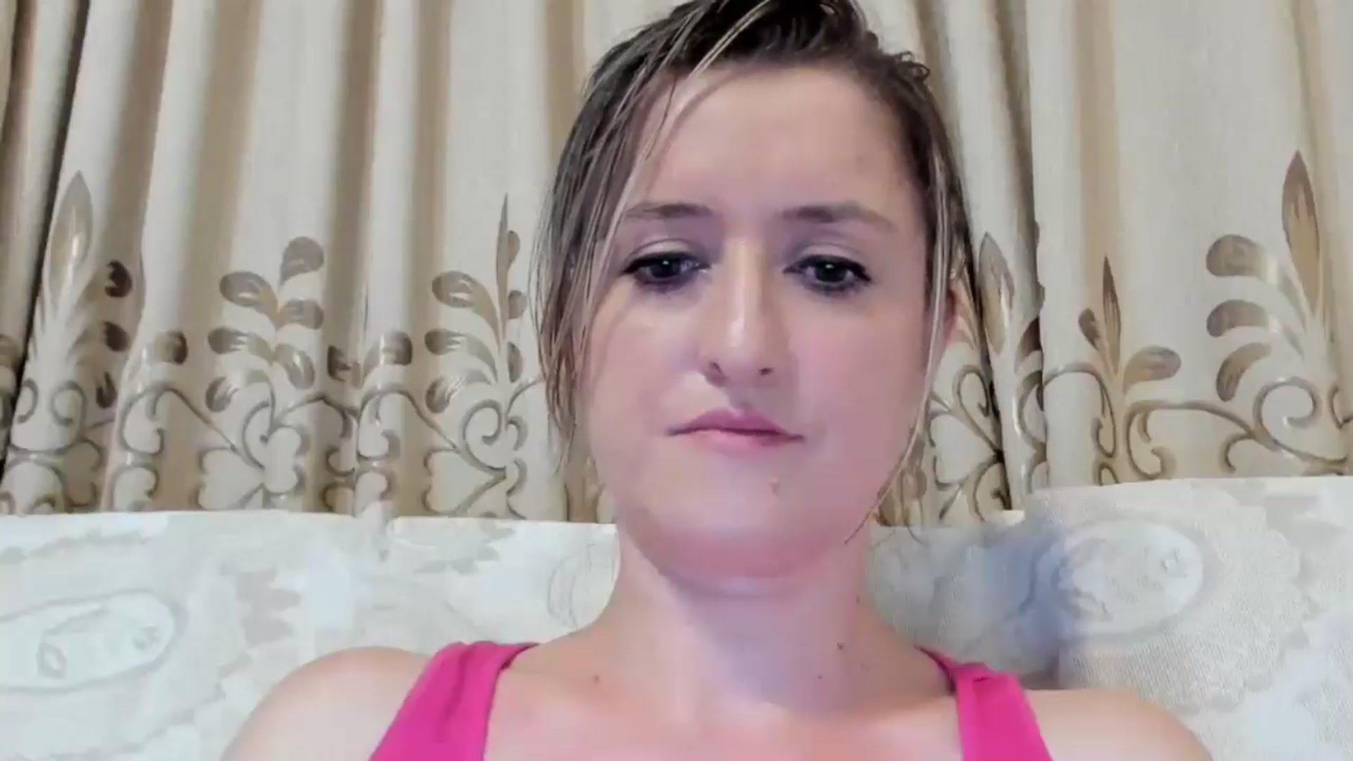 Gallery image thumbnail from BestDream's myfreecams stream on, 08/01/2024, 23:07 image 15 of 20