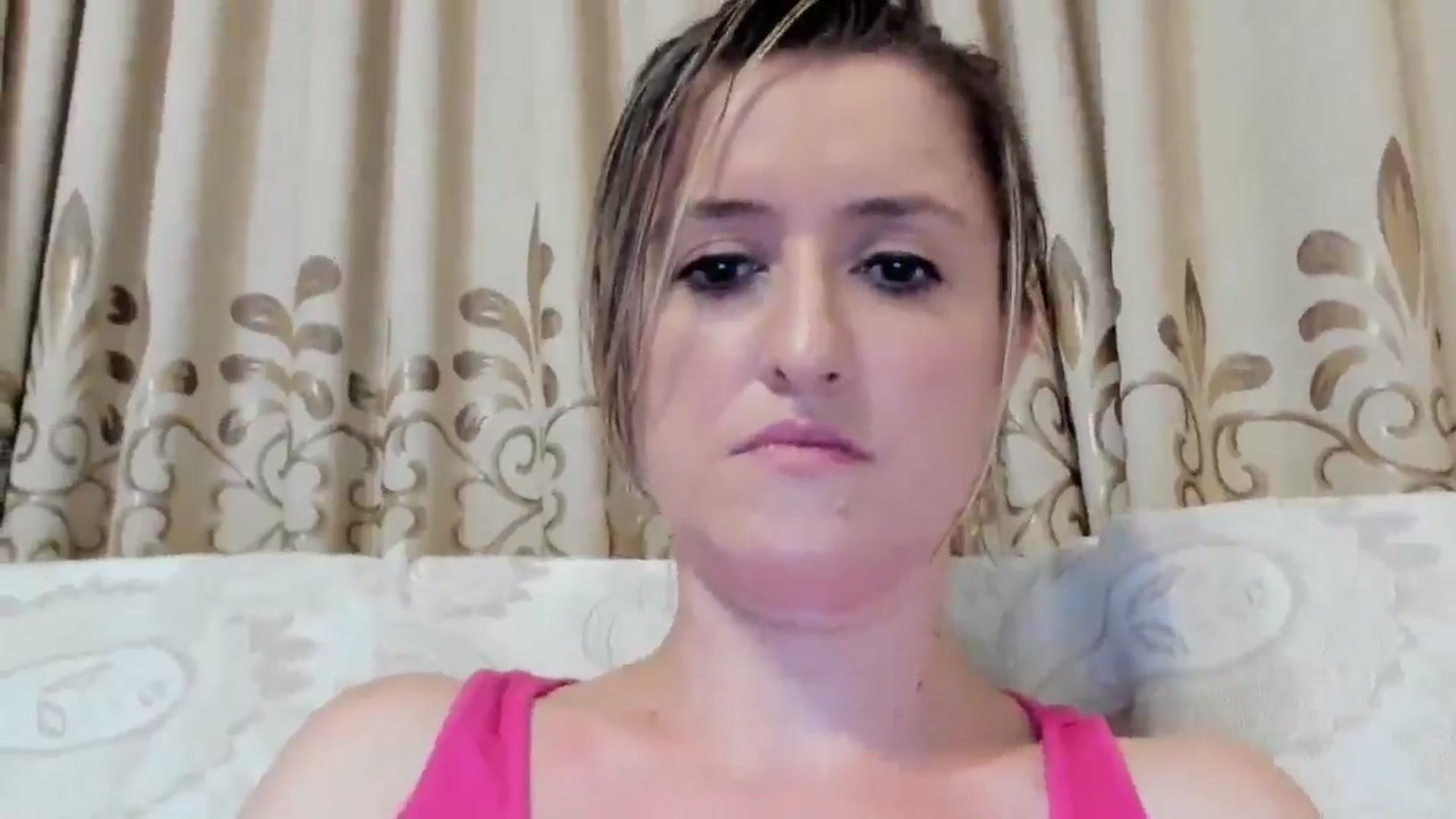 Gallery image thumbnail from BestDream's myfreecams stream on, 08/01/2024, 23:07 image 11 of 20