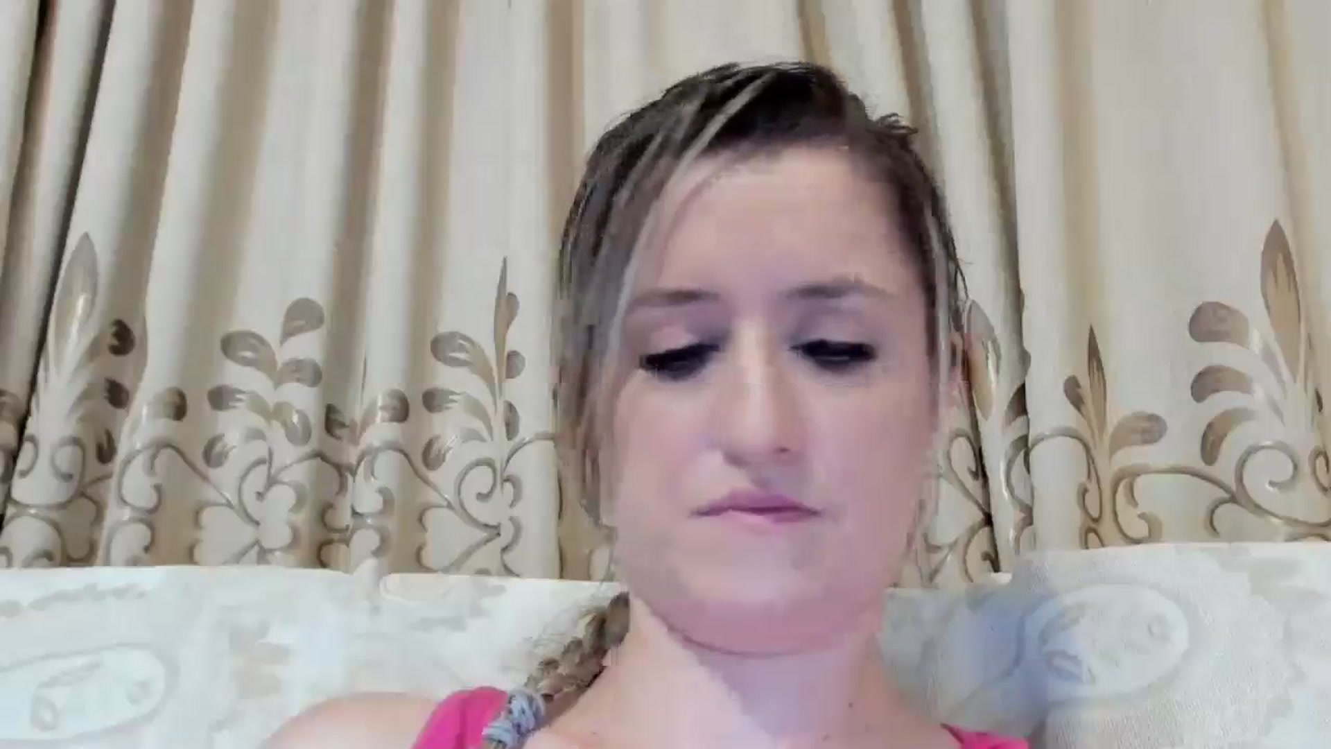 Gallery image thumbnail from BestDream's myfreecams stream on, 08/01/2024, 23:07 image 4 of 20