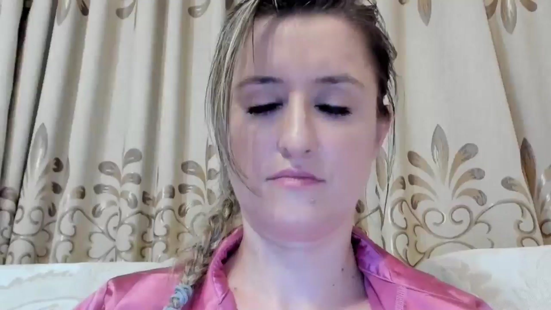 Gallery image thumbnail from BestDream's myfreecams stream on, 08/01/2024, 23:42 image 1 of 20