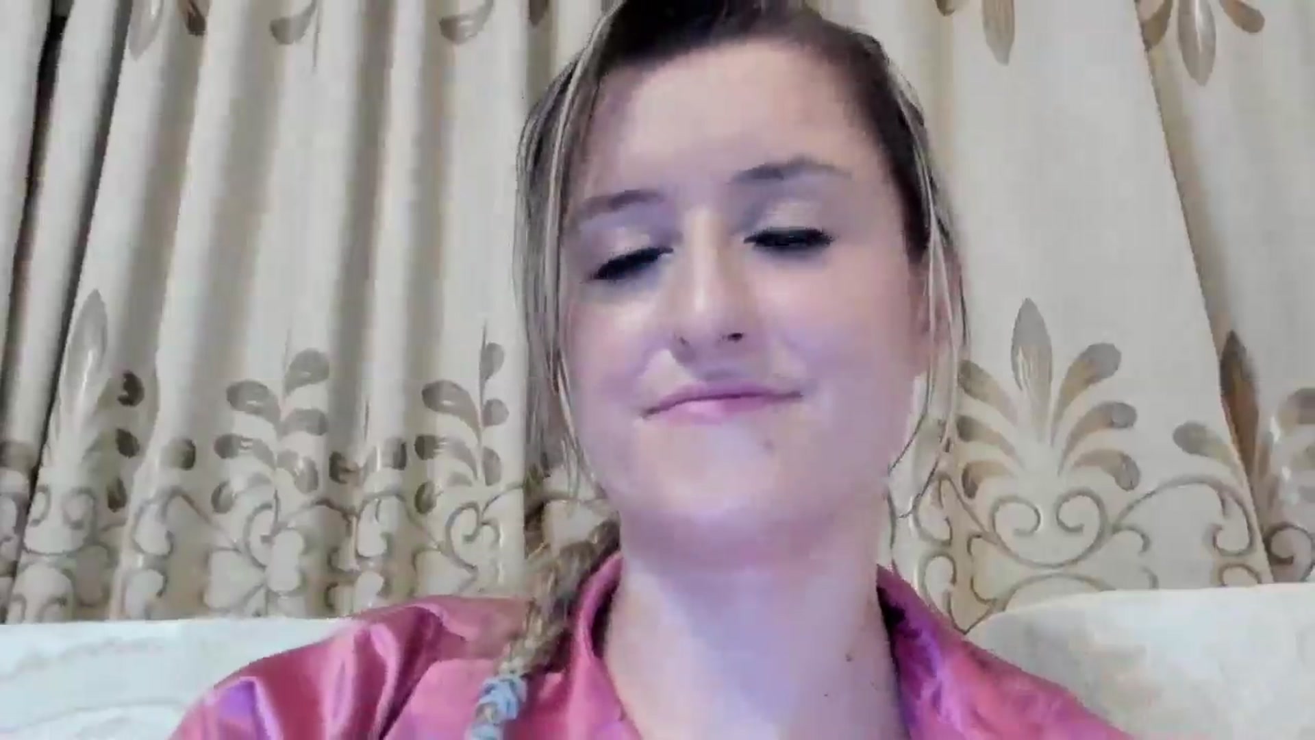 Gallery image thumbnail from BestDream's myfreecams stream on, 08/01/2024, 23:42 image 13 of 20
