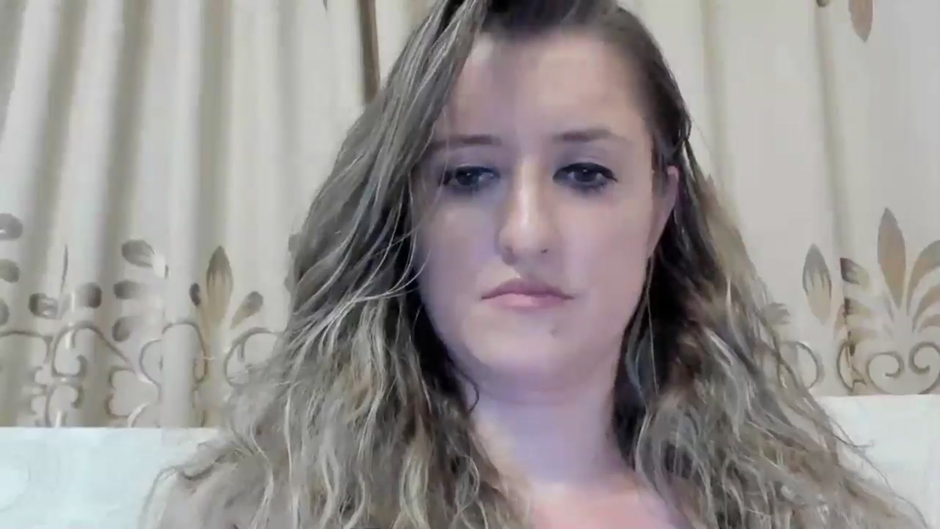 Gallery image thumbnail from BestDream's myfreecams stream on, 08/02/2024, 23:02 image 4 of 20