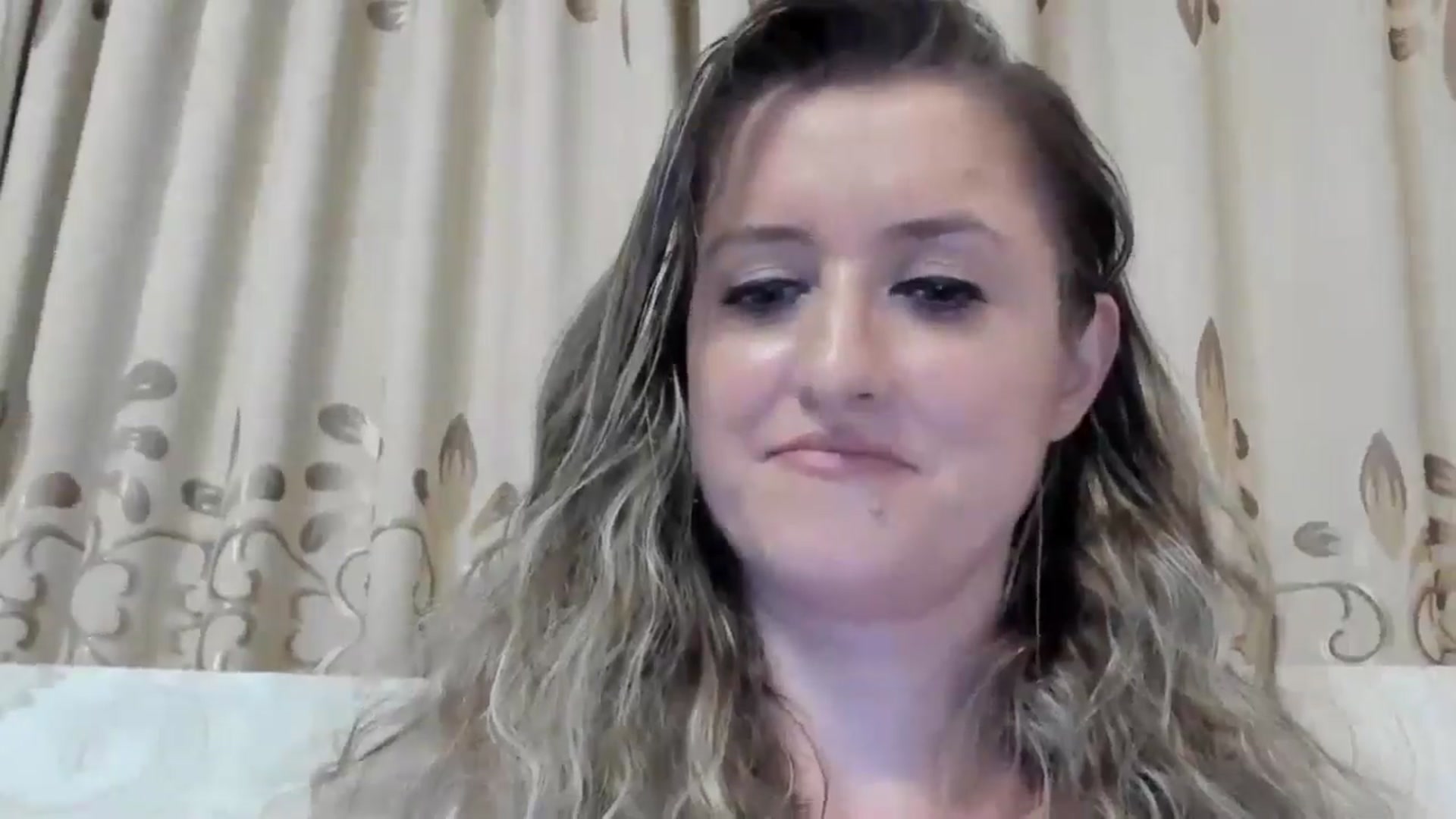 Gallery image thumbnail from BestDream's myfreecams stream on, 08/02/2024, 23:02 image 16 of 20