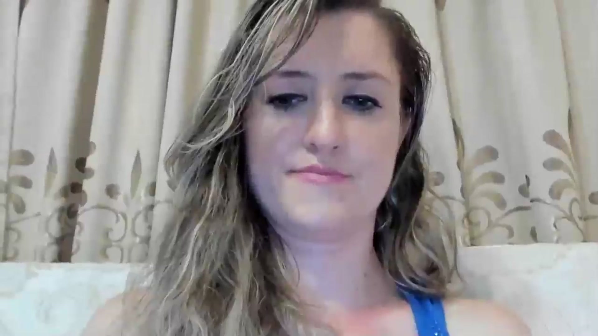 Gallery image thumbnail from BestDream's myfreecams stream on, 08/03/2024, 22:18 image 7 of 20