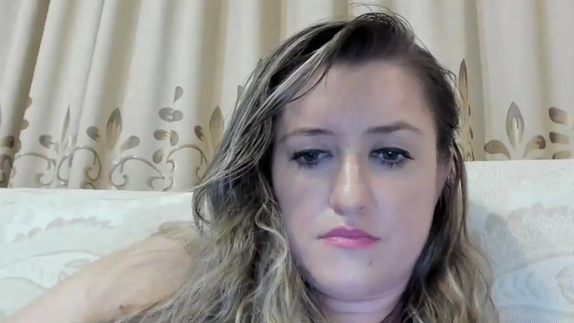 Gallery image thumbnail from BestDream's myfreecams stream on, 08/04/2024, 01:02 image 15 of 20