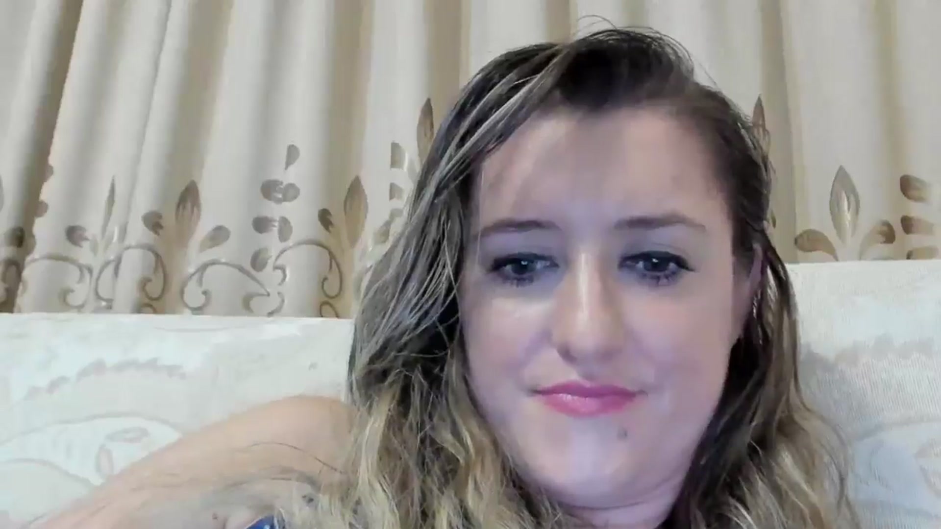 Gallery image thumbnail from BestDream's myfreecams stream on, 08/04/2024, 01:26 image 12 of 20