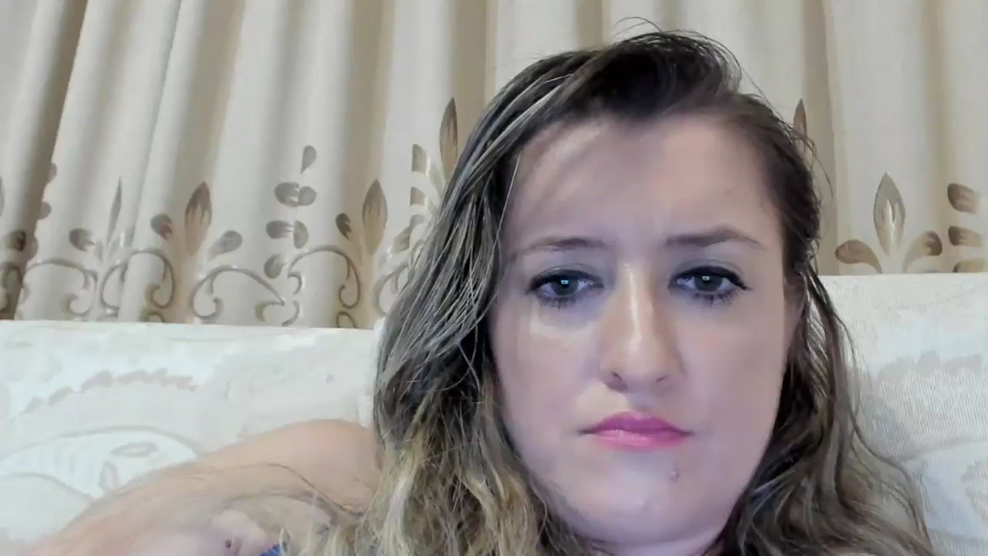 Gallery image thumbnail from BestDream's myfreecams stream on, 08/04/2024, 01:26 image 10 of 20