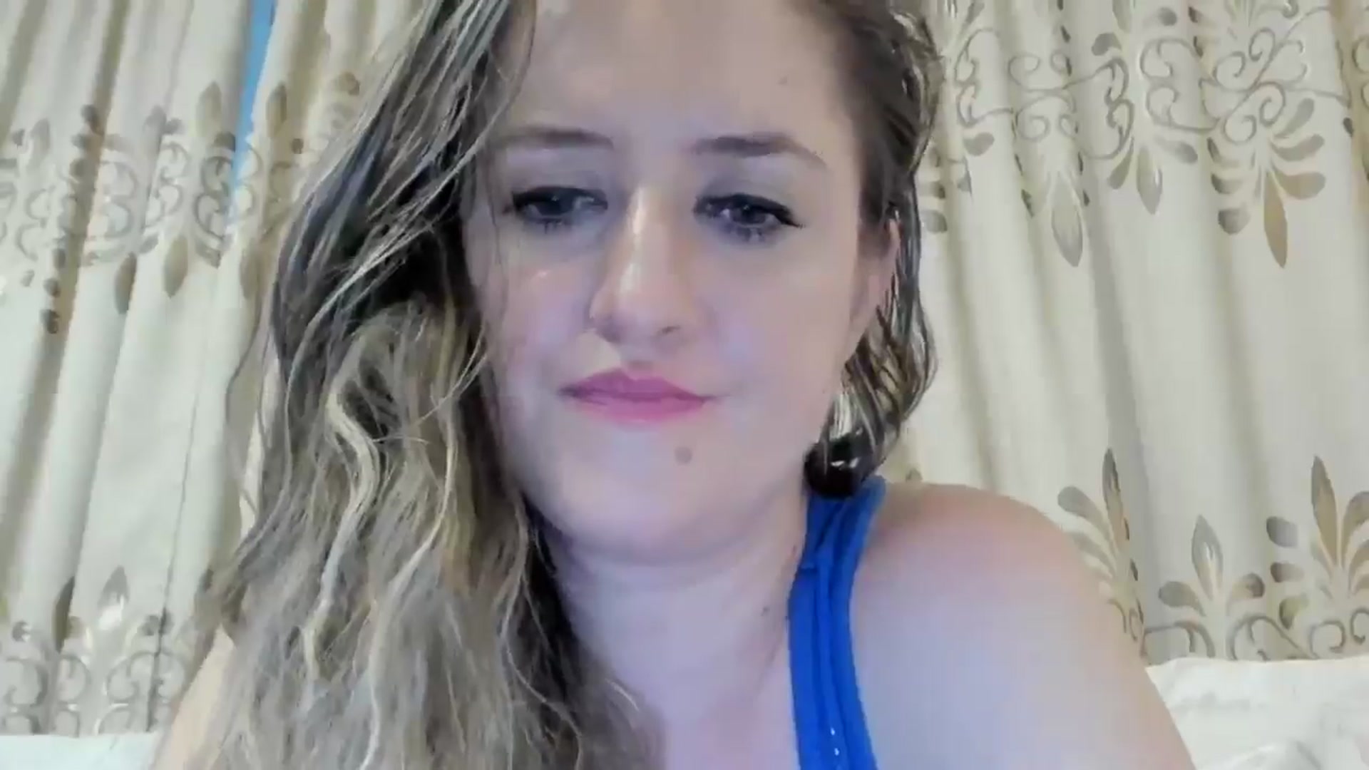 Gallery image thumbnail from BestDream's myfreecams stream on, 08/04/2024, 03:04 image 18 of 20