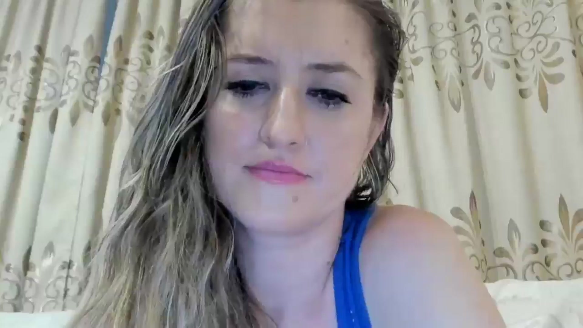 Gallery image thumbnail from BestDream's myfreecams stream on, 08/04/2024, 03:04 image 7 of 20