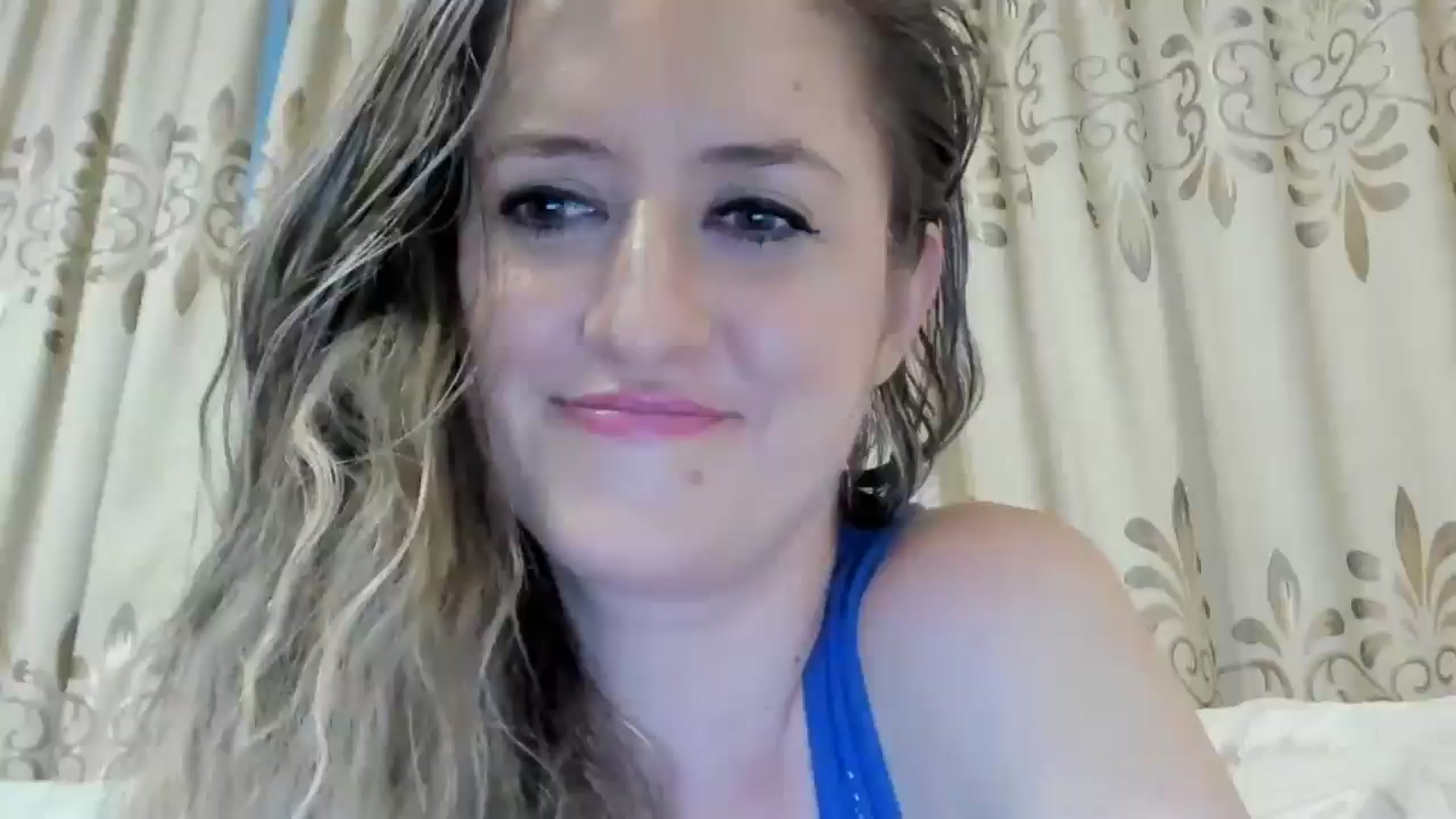 Gallery image thumbnail from BestDream's myfreecams stream on, 08/04/2024, 03:04 image 17 of 20