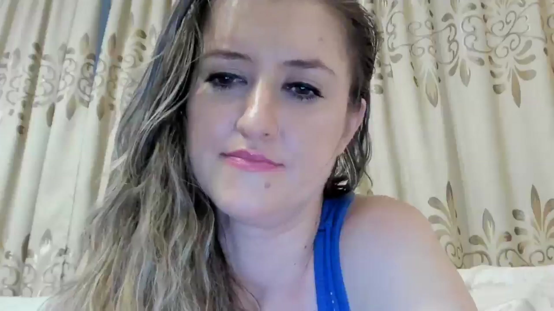 Gallery image thumbnail from BestDream's myfreecams stream on, 08/04/2024, 03:04 image 6 of 20