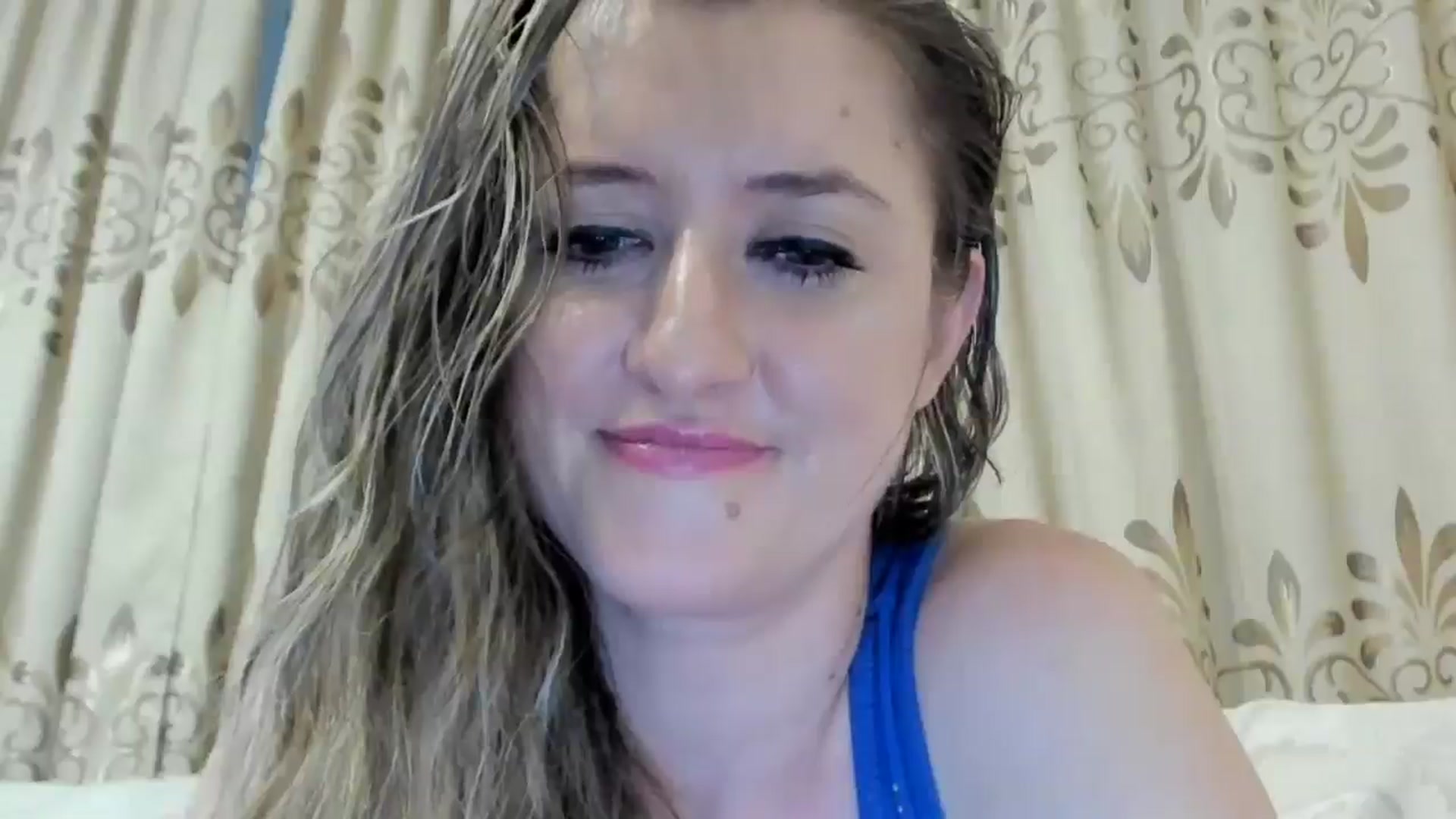 Gallery image thumbnail from BestDream's myfreecams stream on, 08/04/2024, 03:04 image 9 of 20