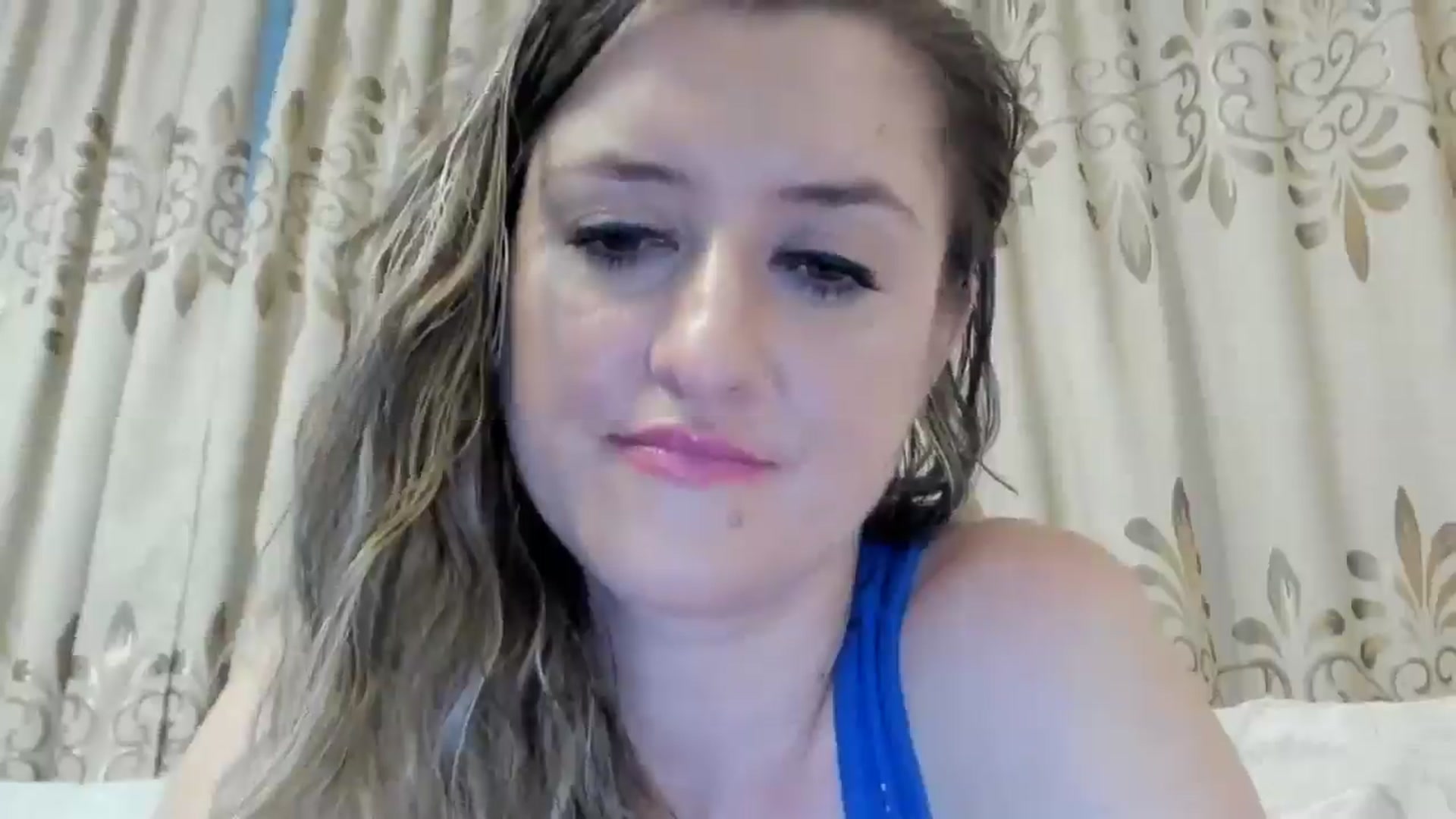 Gallery image thumbnail from BestDream's myfreecams stream on, 08/04/2024, 03:04 image 15 of 20