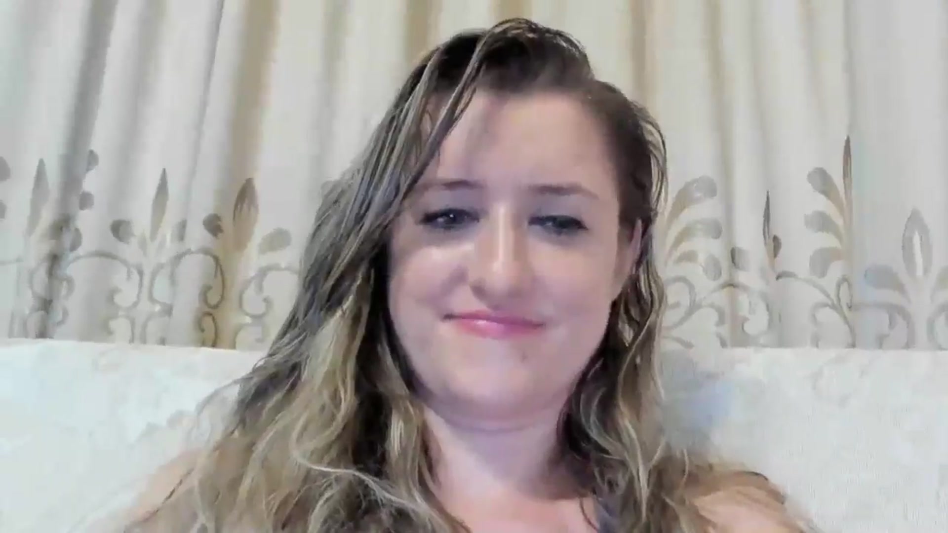 Gallery image thumbnail from BestDream's myfreecams stream on, 08/04/2024, 03:43 image 16 of 20