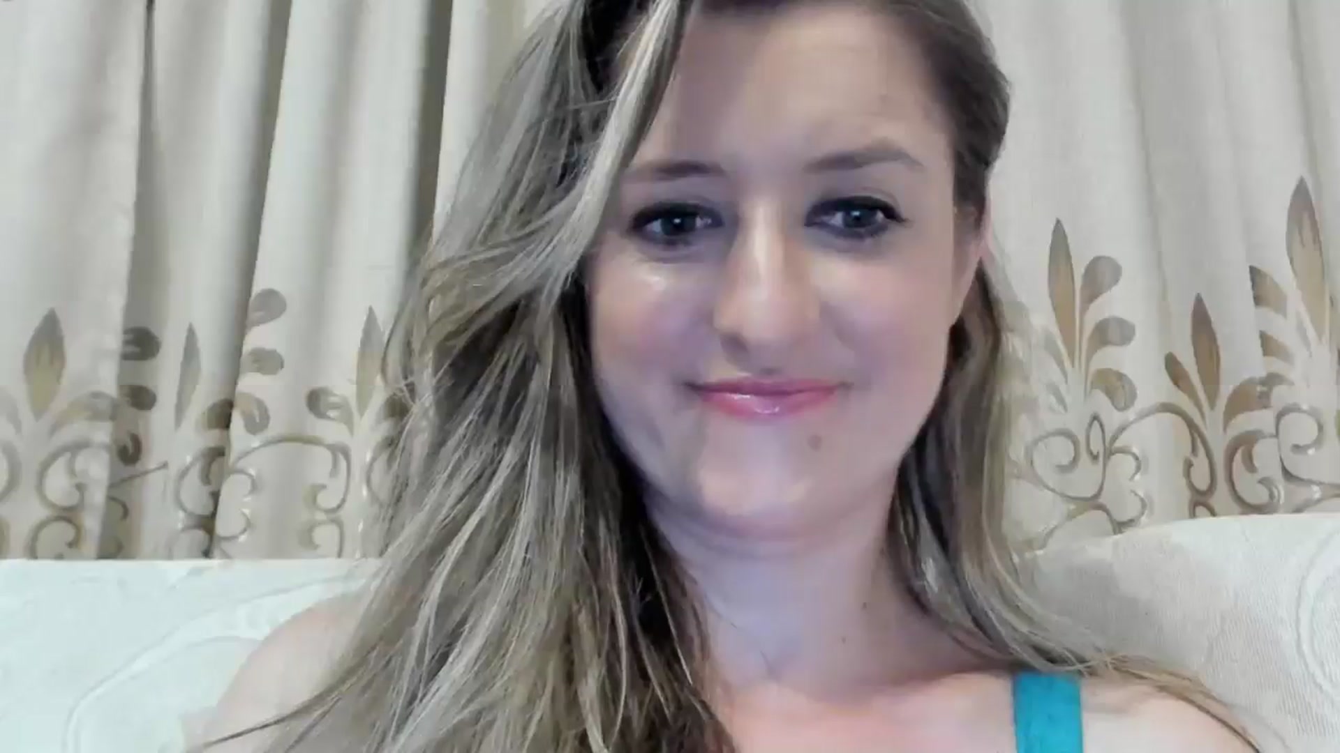 Gallery image thumbnail from BestDream's myfreecams stream on, 08/04/2024, 22:35 image 6 of 20
