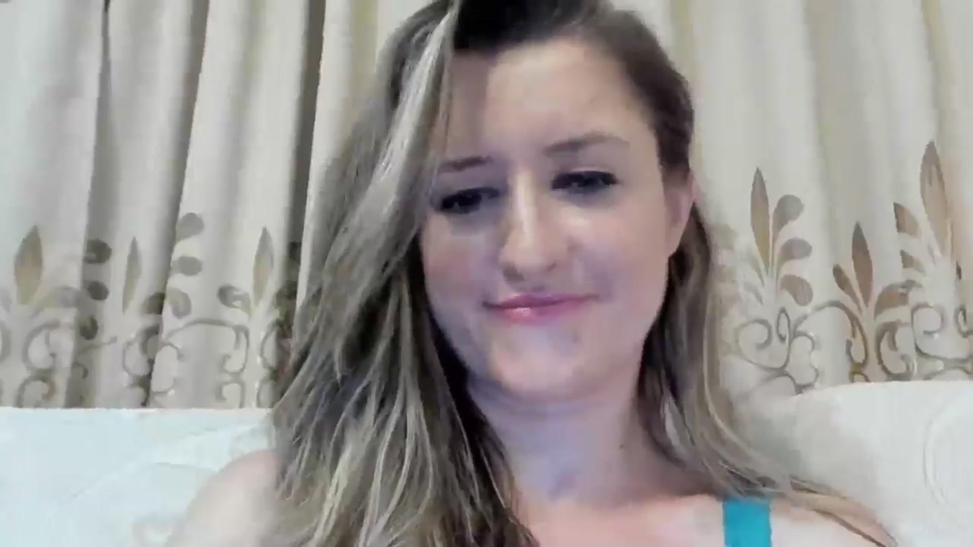 Gallery image thumbnail from BestDream's myfreecams stream on, 08/04/2024, 22:35 image 12 of 20