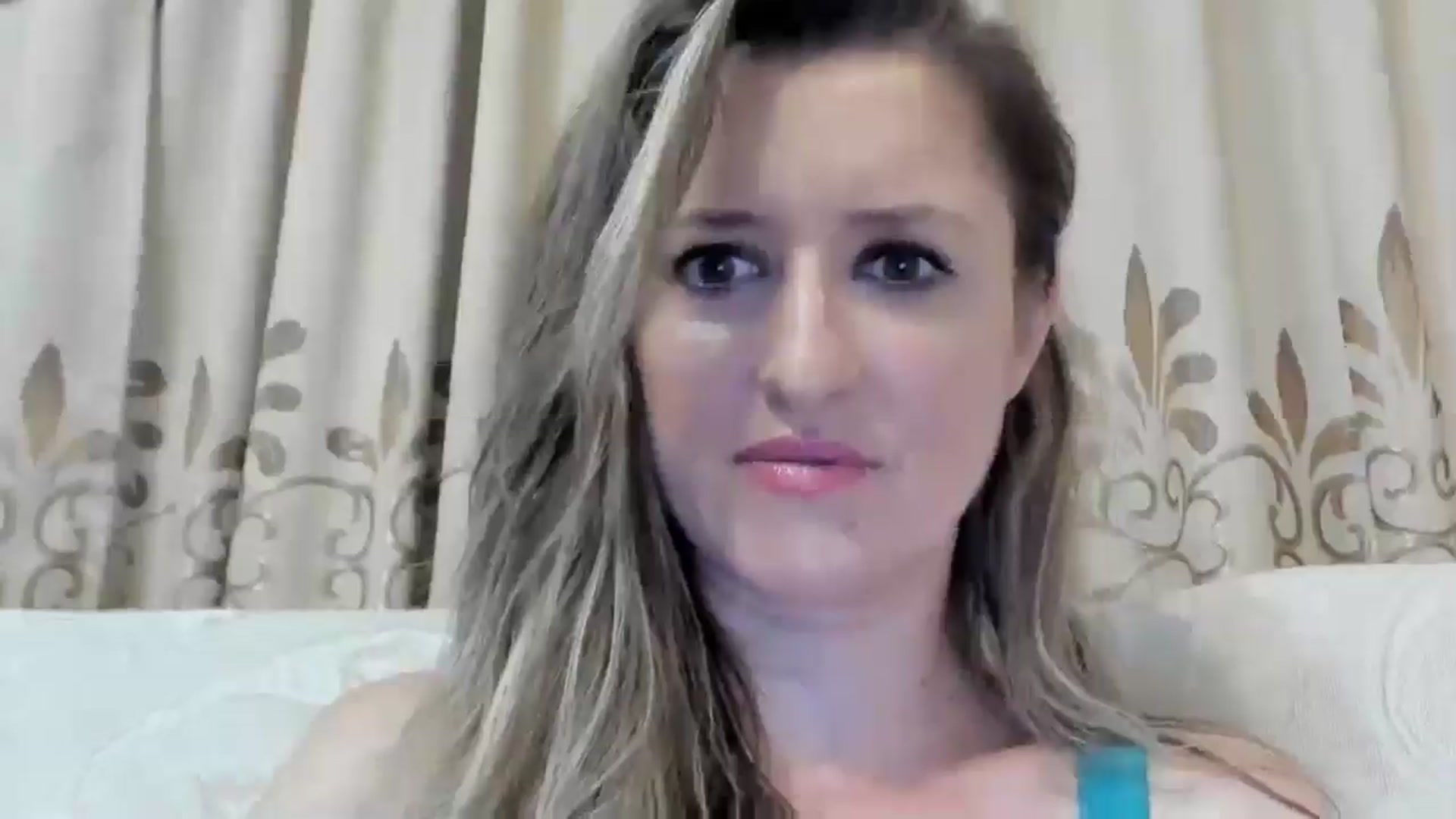 Gallery image thumbnail from BestDream's myfreecams stream on, 08/04/2024, 22:35 image 13 of 20